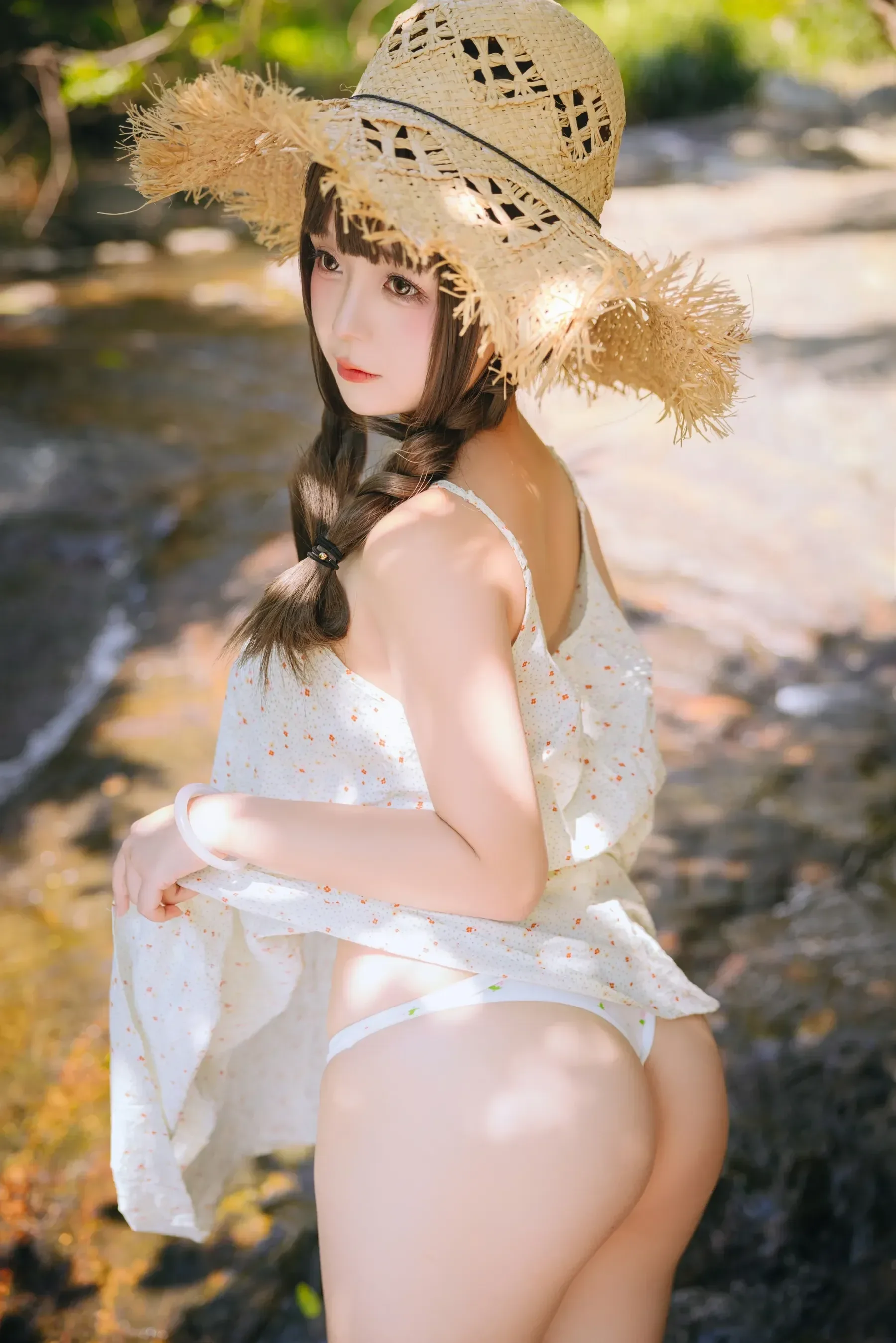 日奈娇 – 山野间 [100P]