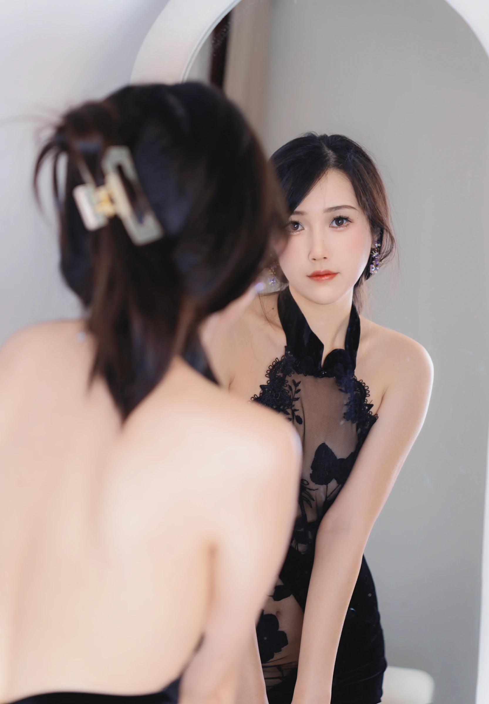 不呆猫 – 黑旗袍过膝袜御姐 [42P]