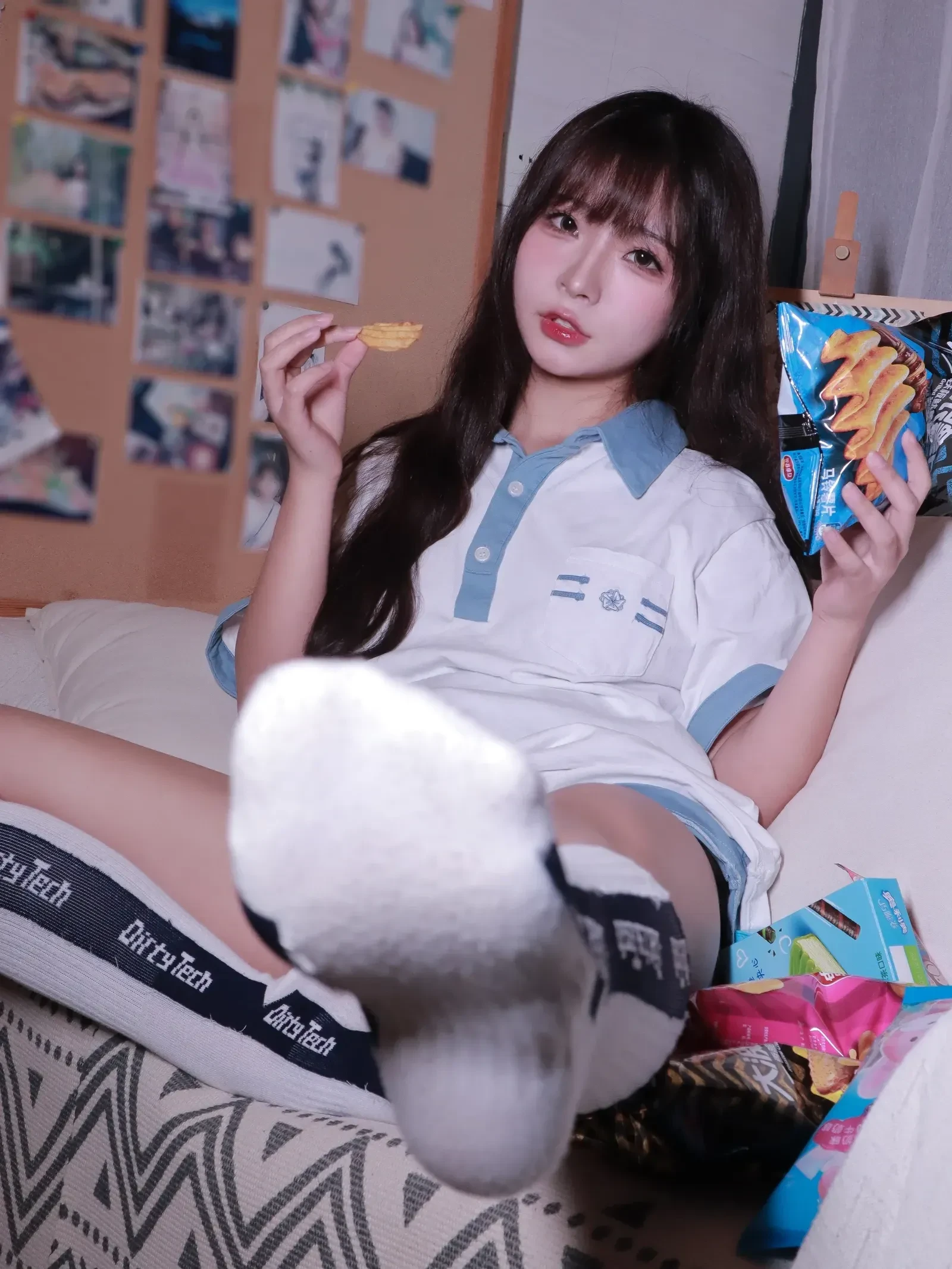 yuuhui玉汇 – 蓝白条少女 [79P]