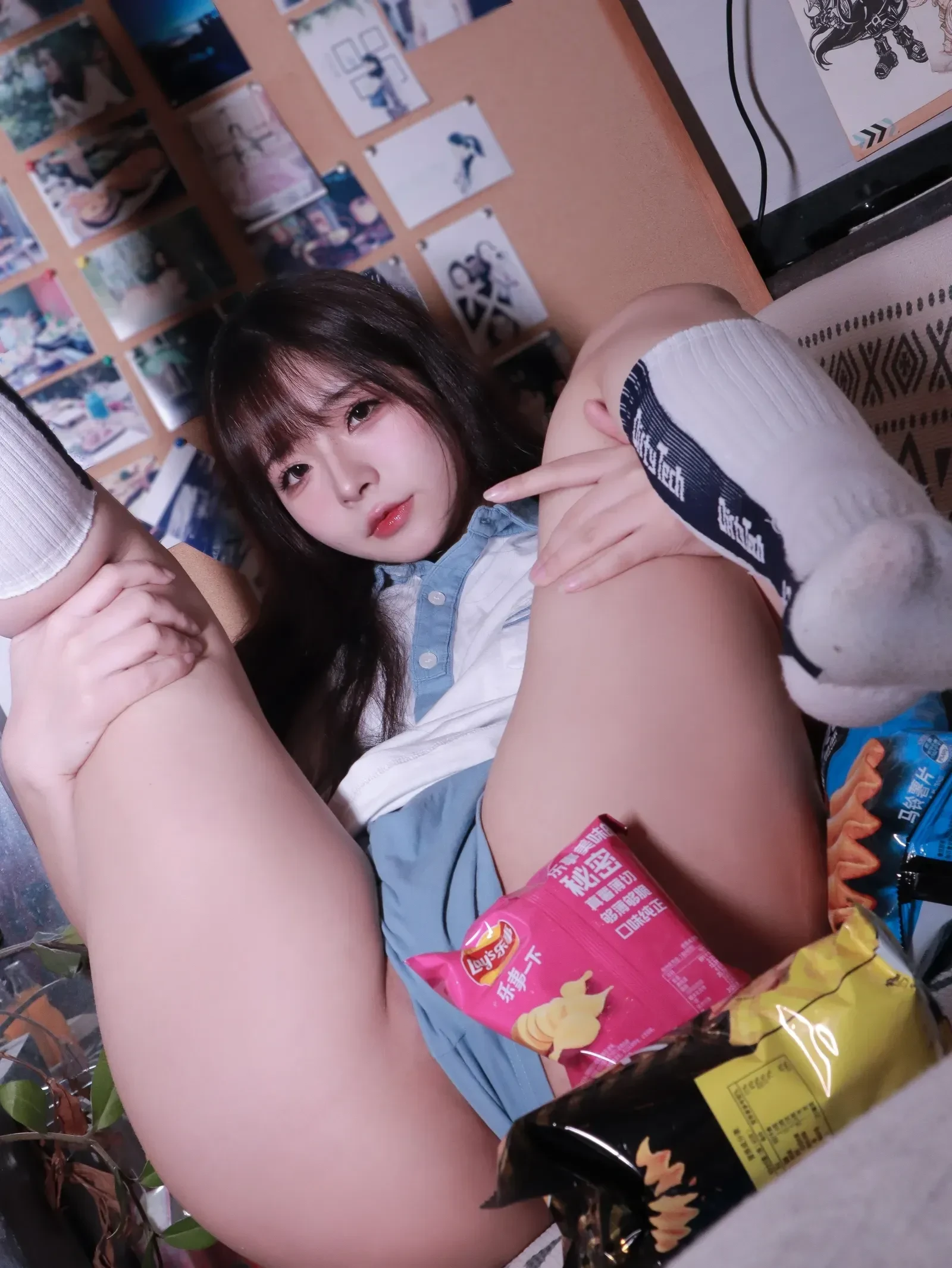 yuuhui玉汇 – 蓝白条少女 [79P]