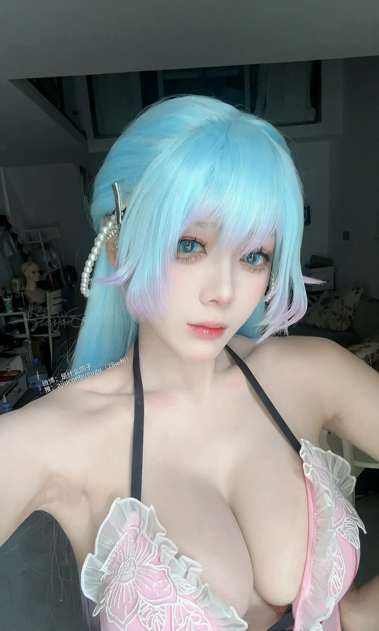 九言 – 沈妙泳装 [34P]