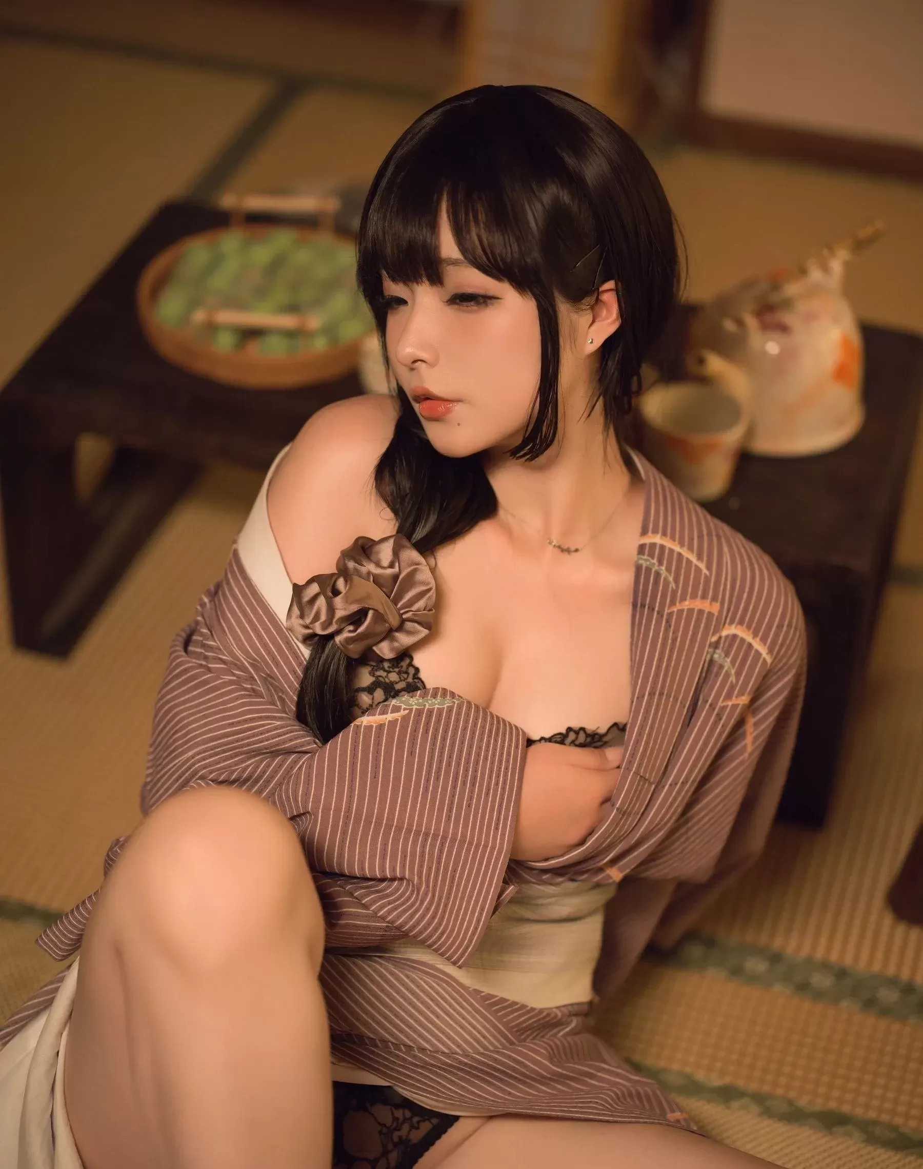 yuuhui玉汇 – 独居的寡姐 [100P]