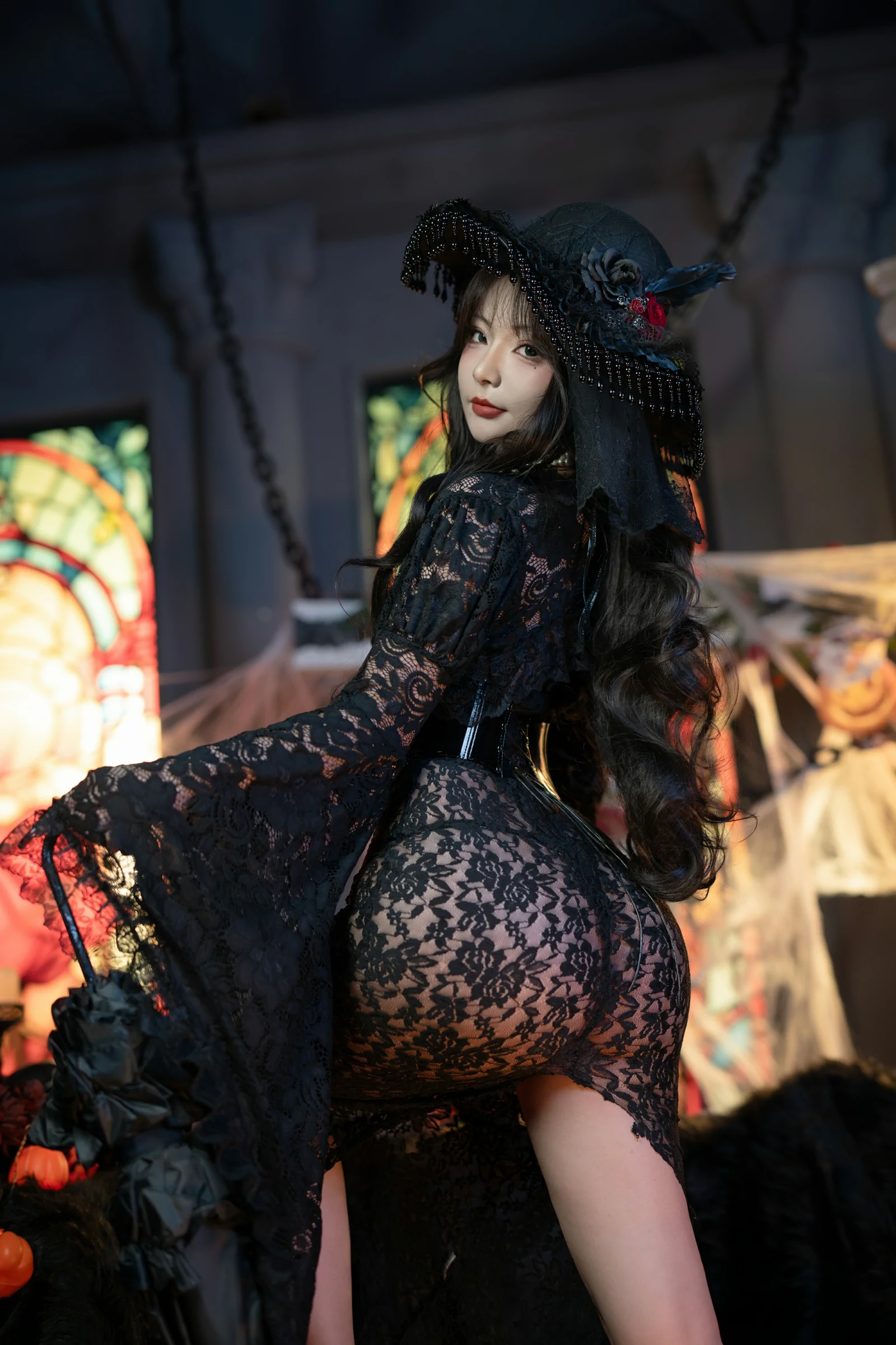 yuuhui玉汇 – 万圣节特辑 – 魔女狂欢夜 [132P]