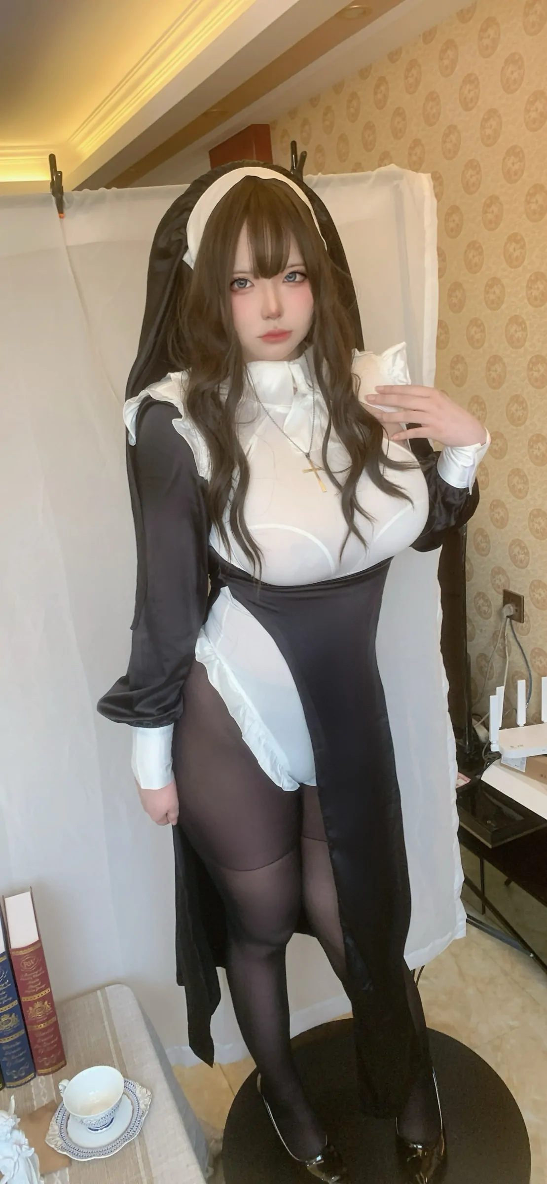 miko酱ww - 修女 [42P]