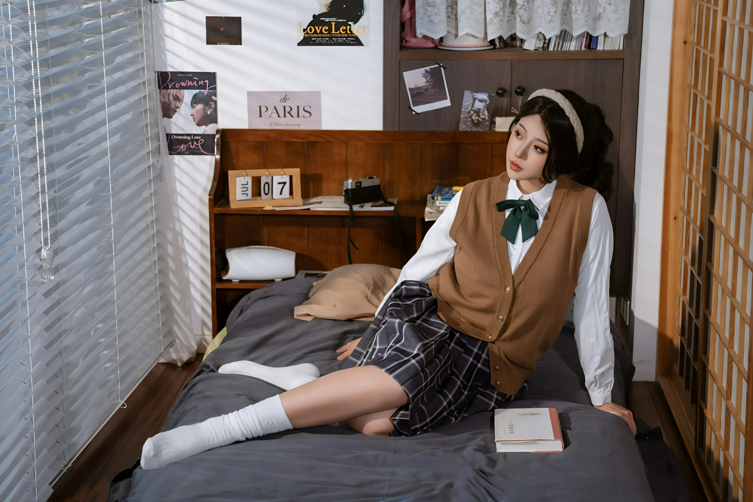 奈汐酱nice – 白日梦 [90P]