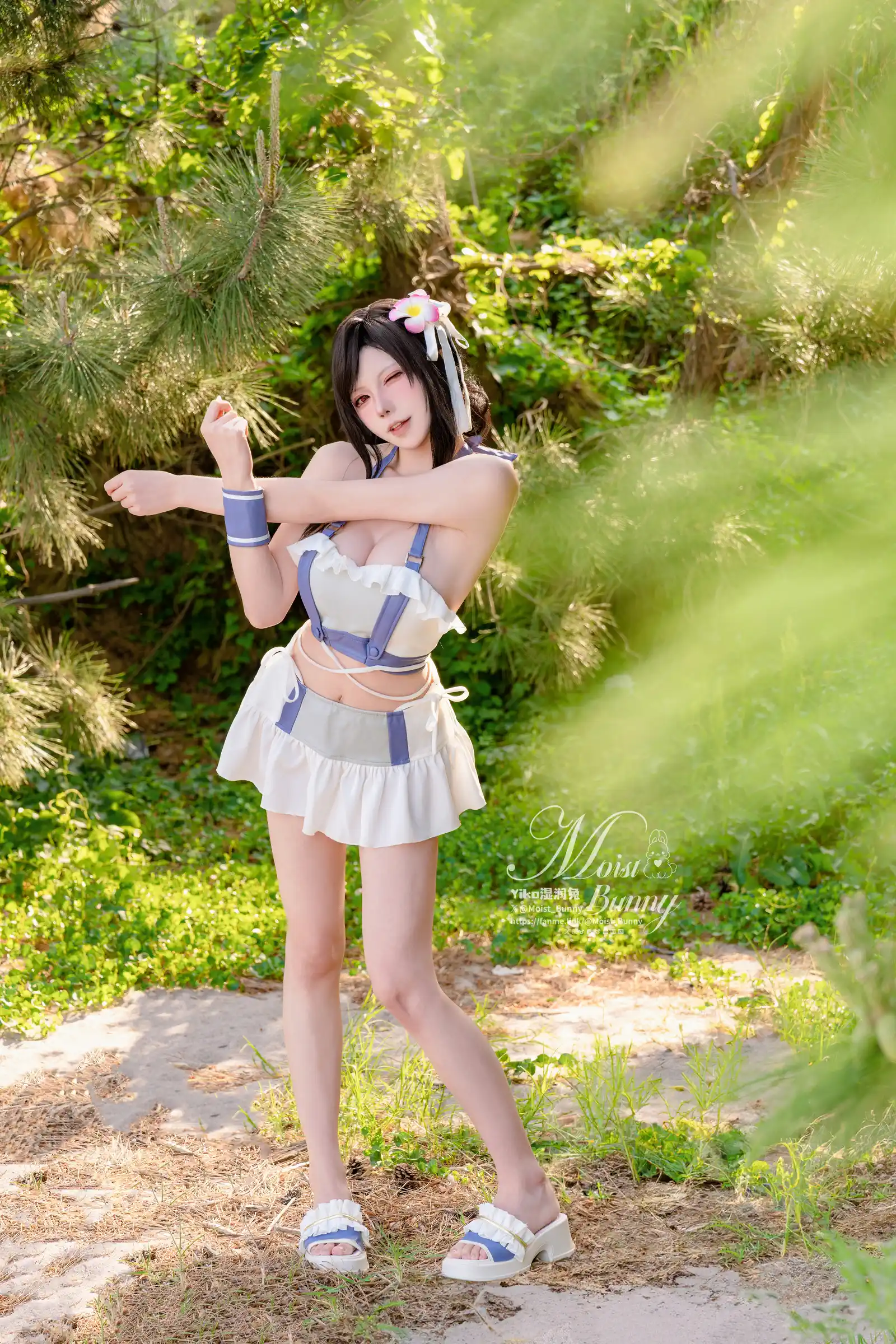 咬一口兔娘(黏黏团子兔) – 海边假日 蒂法 [80P]