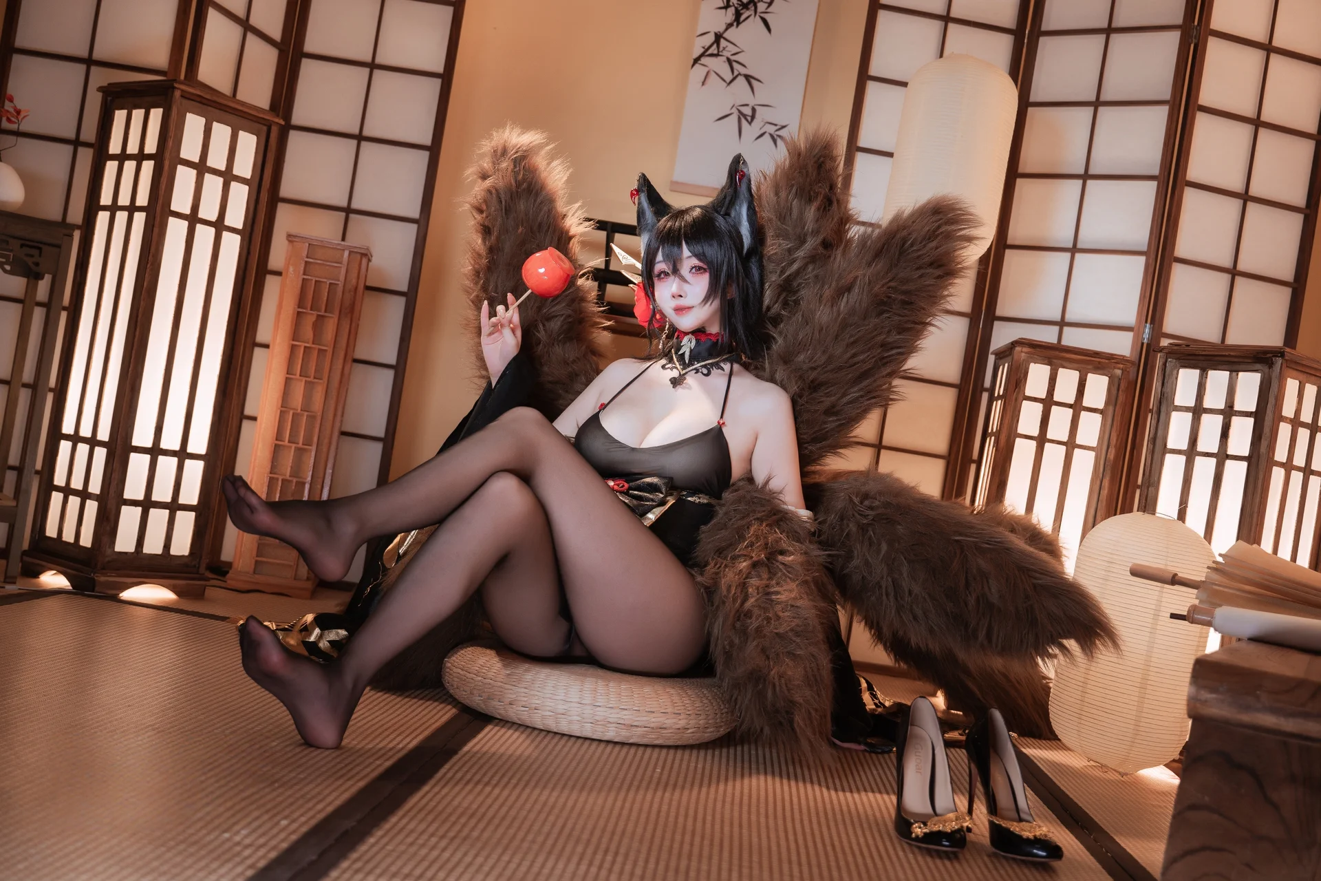 rioko凉凉子 – 碧蓝航线 近江+浅间[60P]