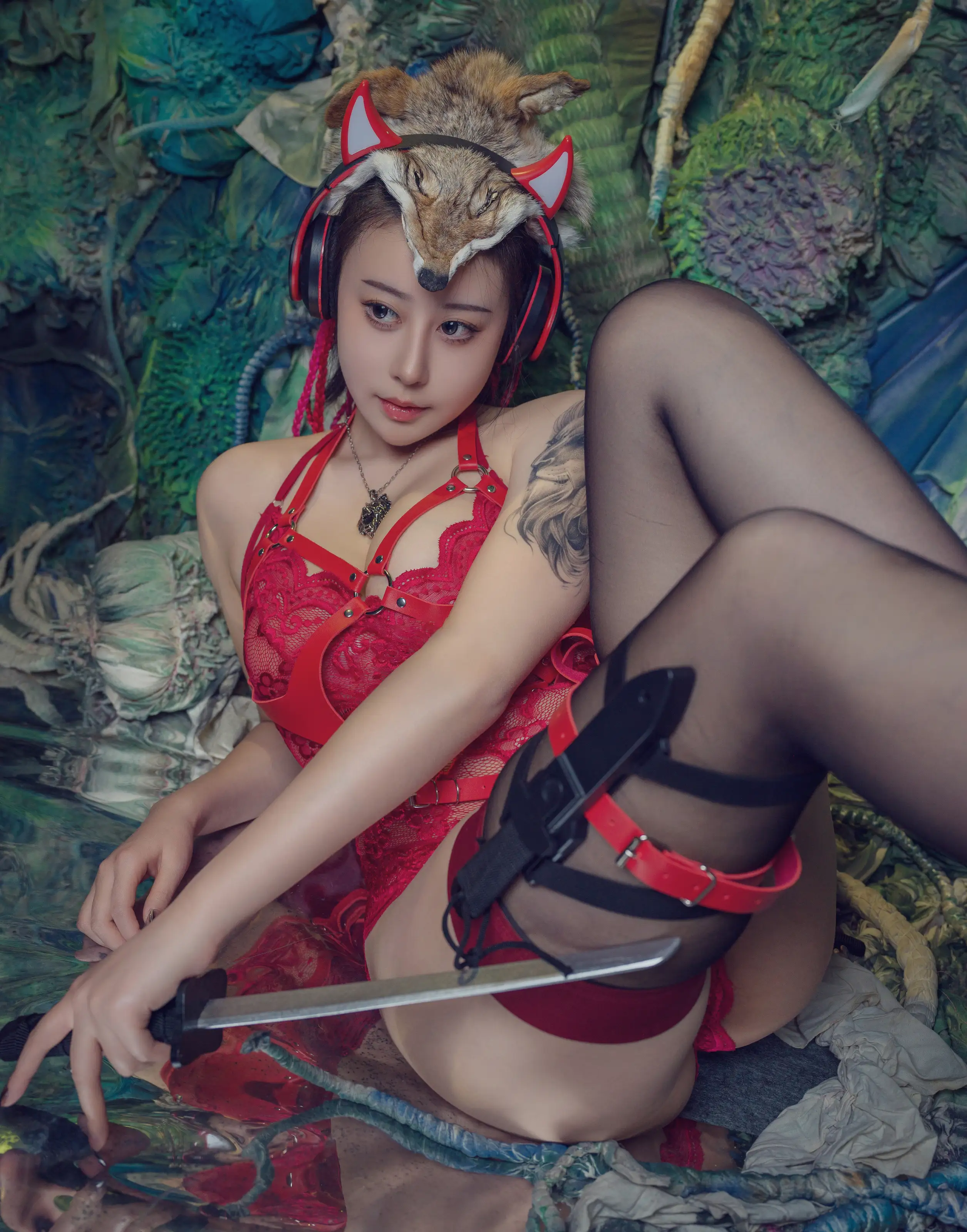 奈汐酱nice – 猎狼女 [47P]