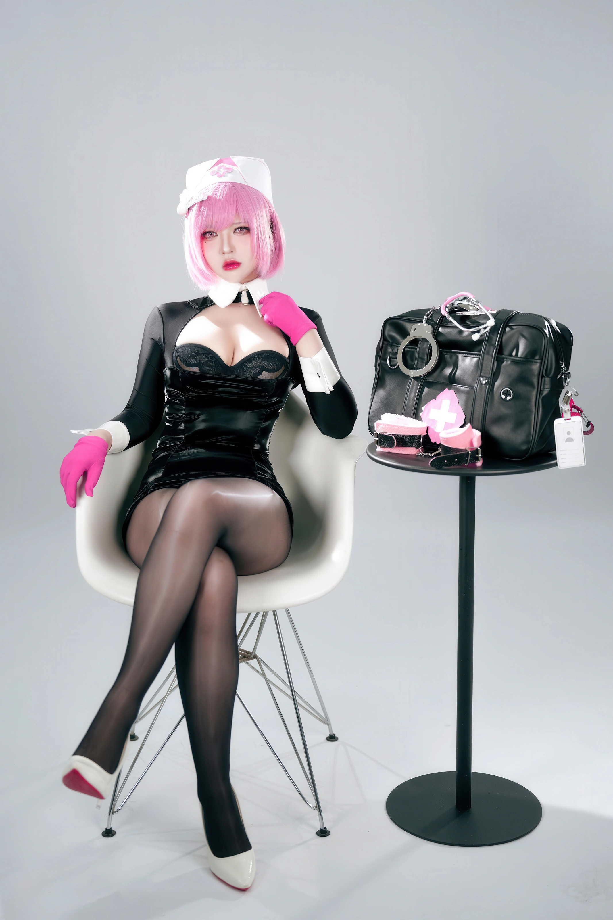 半半子 – 王医生 [56P]