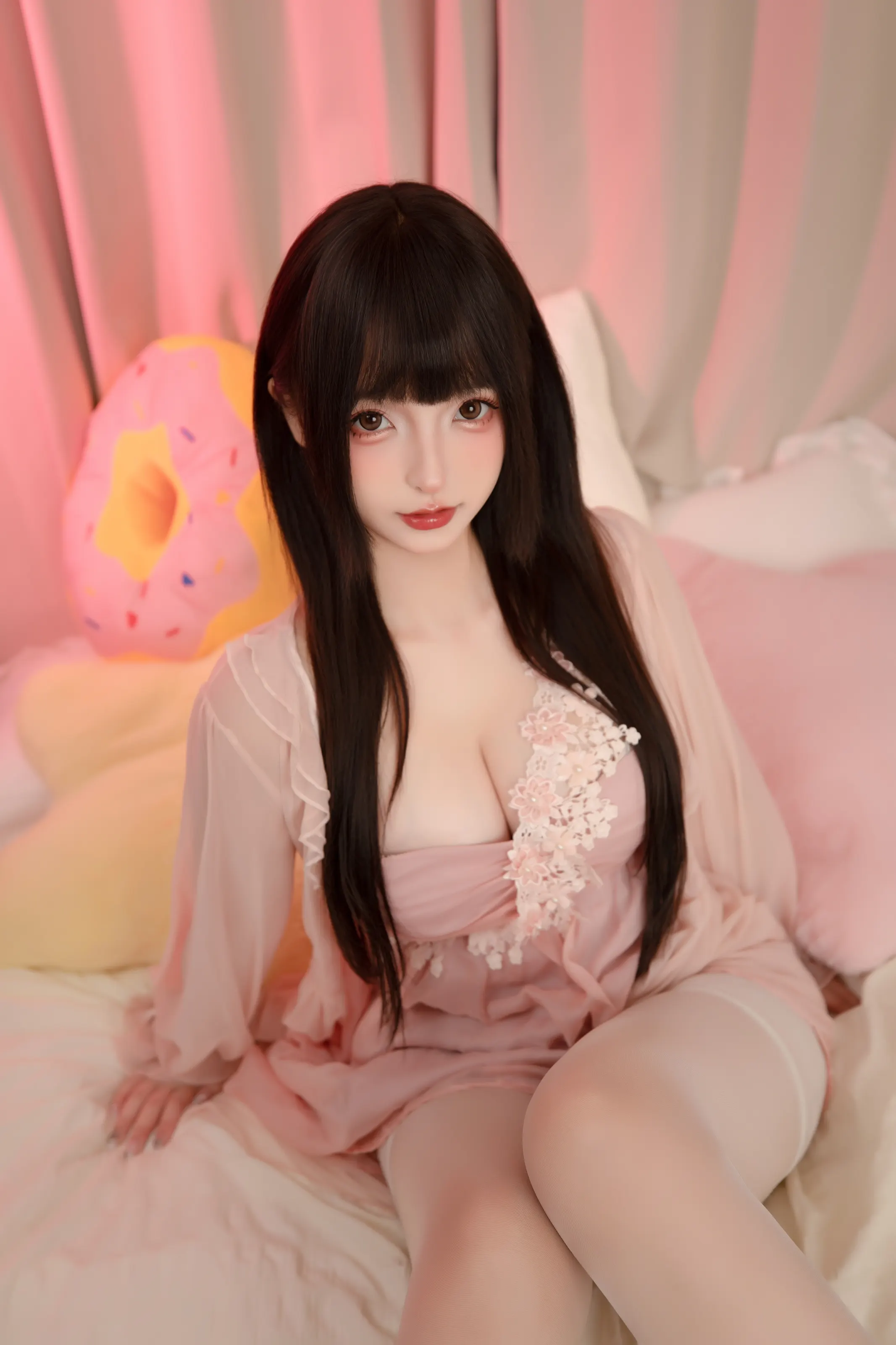 神楽坂真冬 – 高跟睡袍 [75P]