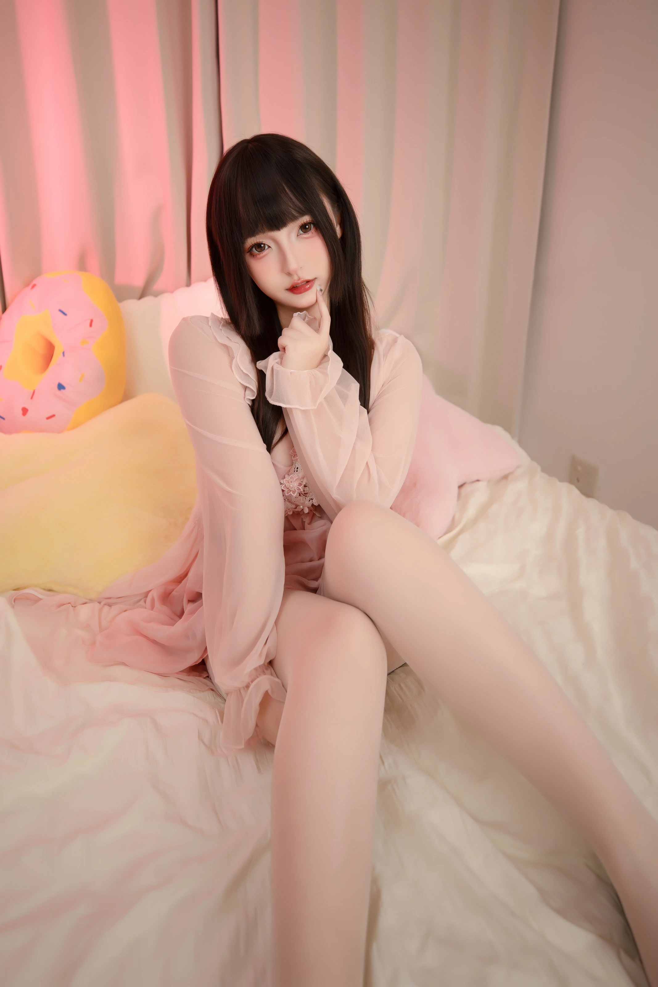 神楽坂真冬 – 高跟睡袍 [75P]