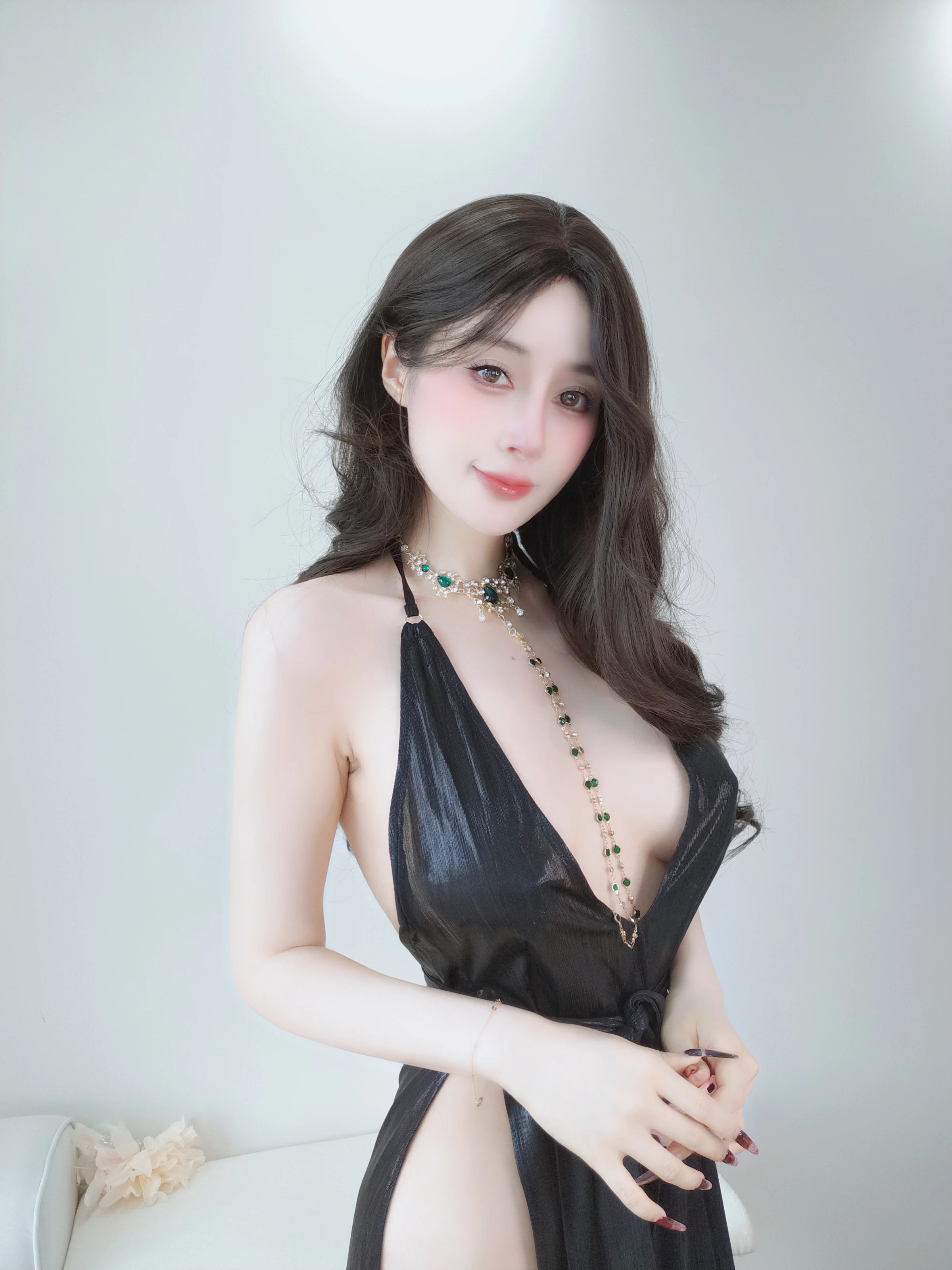 白银81 – 自摄Vol.103 黑丝礼裙 [122P]