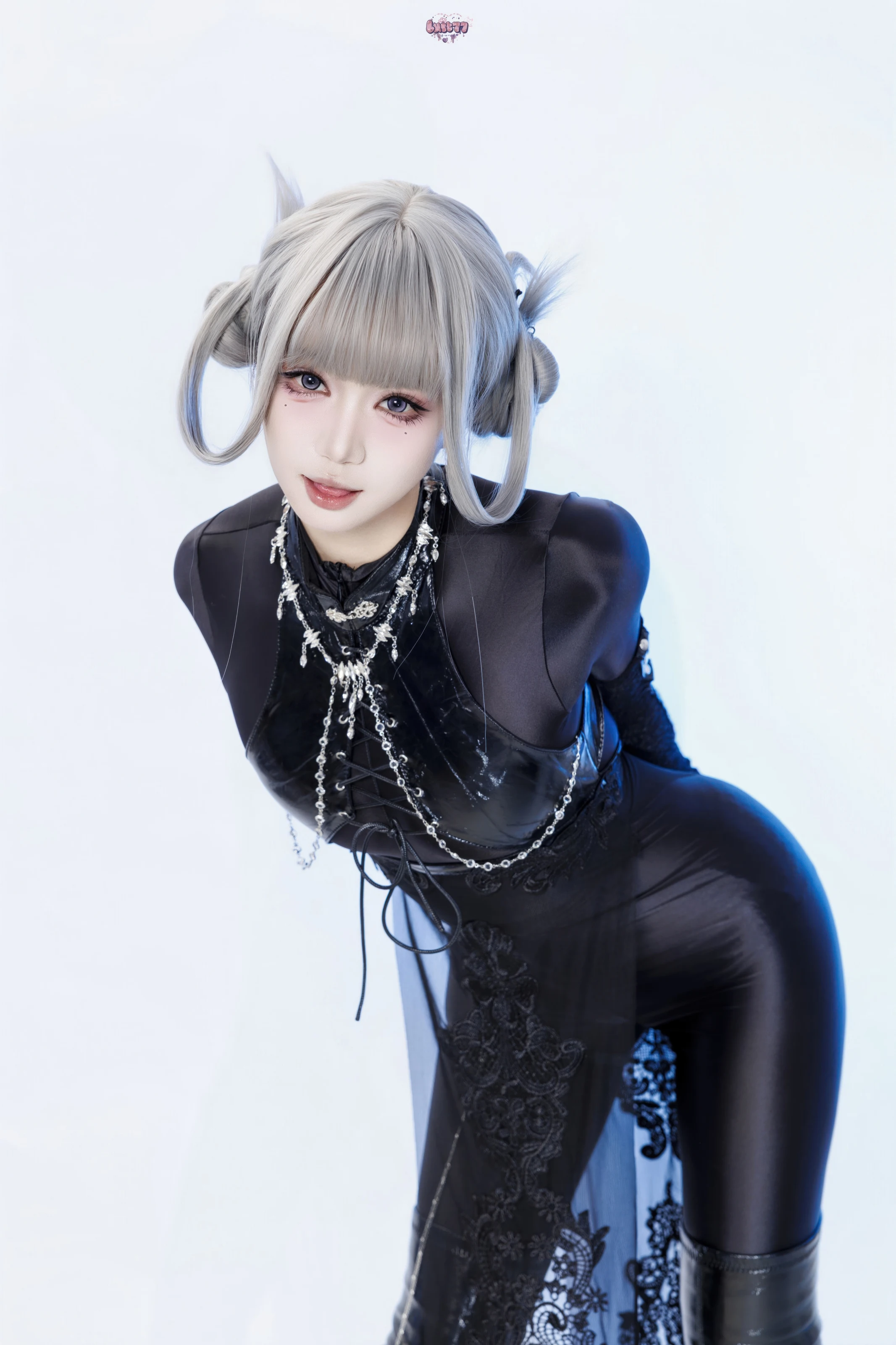 柒柒要乖哦 – 黑靡烟旗袍 [108P]