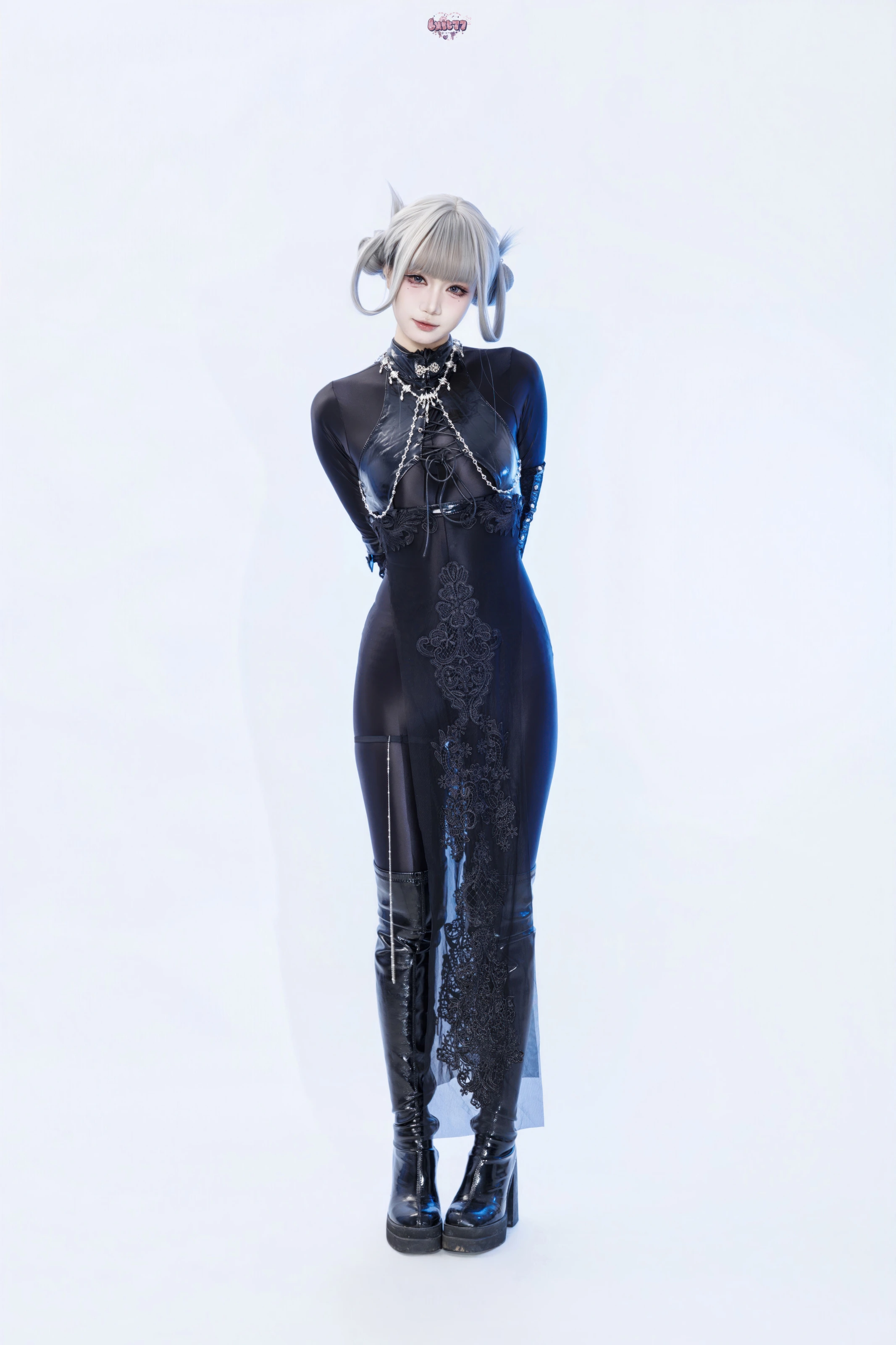 柒柒要乖哦 – 黑靡烟旗袍 [108P]