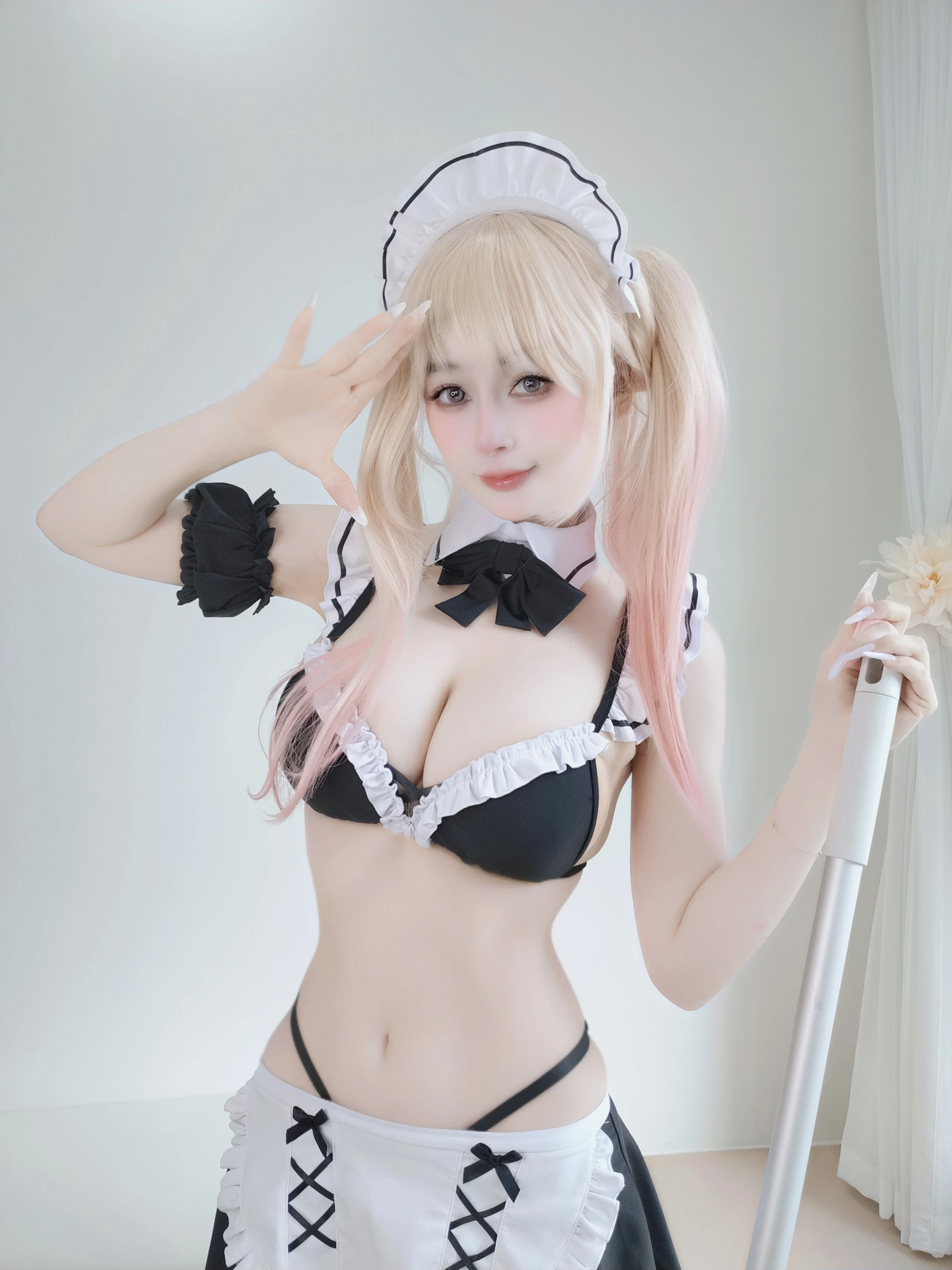 白银81 – Maid Marin [62P]