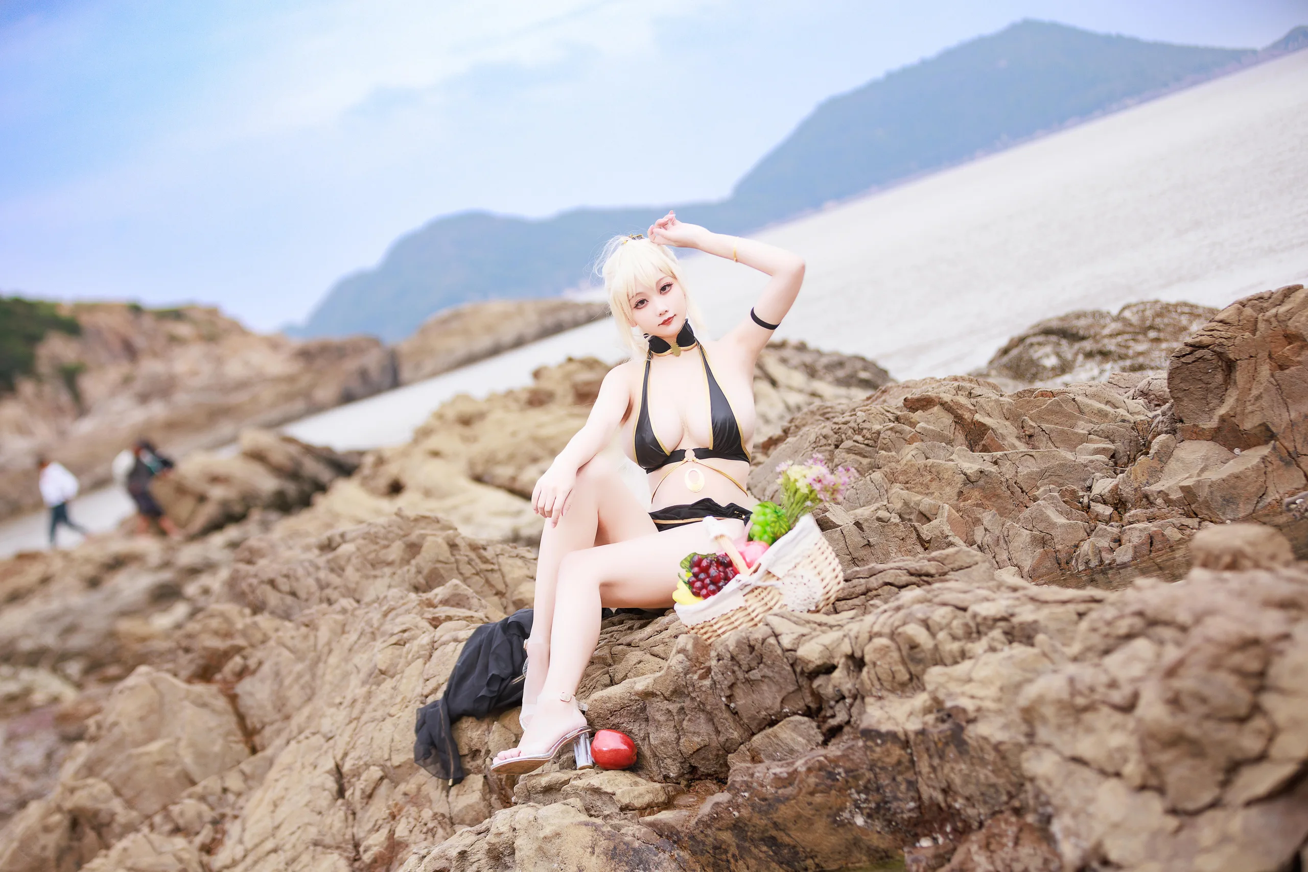 阿雪雪 – FGO 黑贞泳装 [84P]