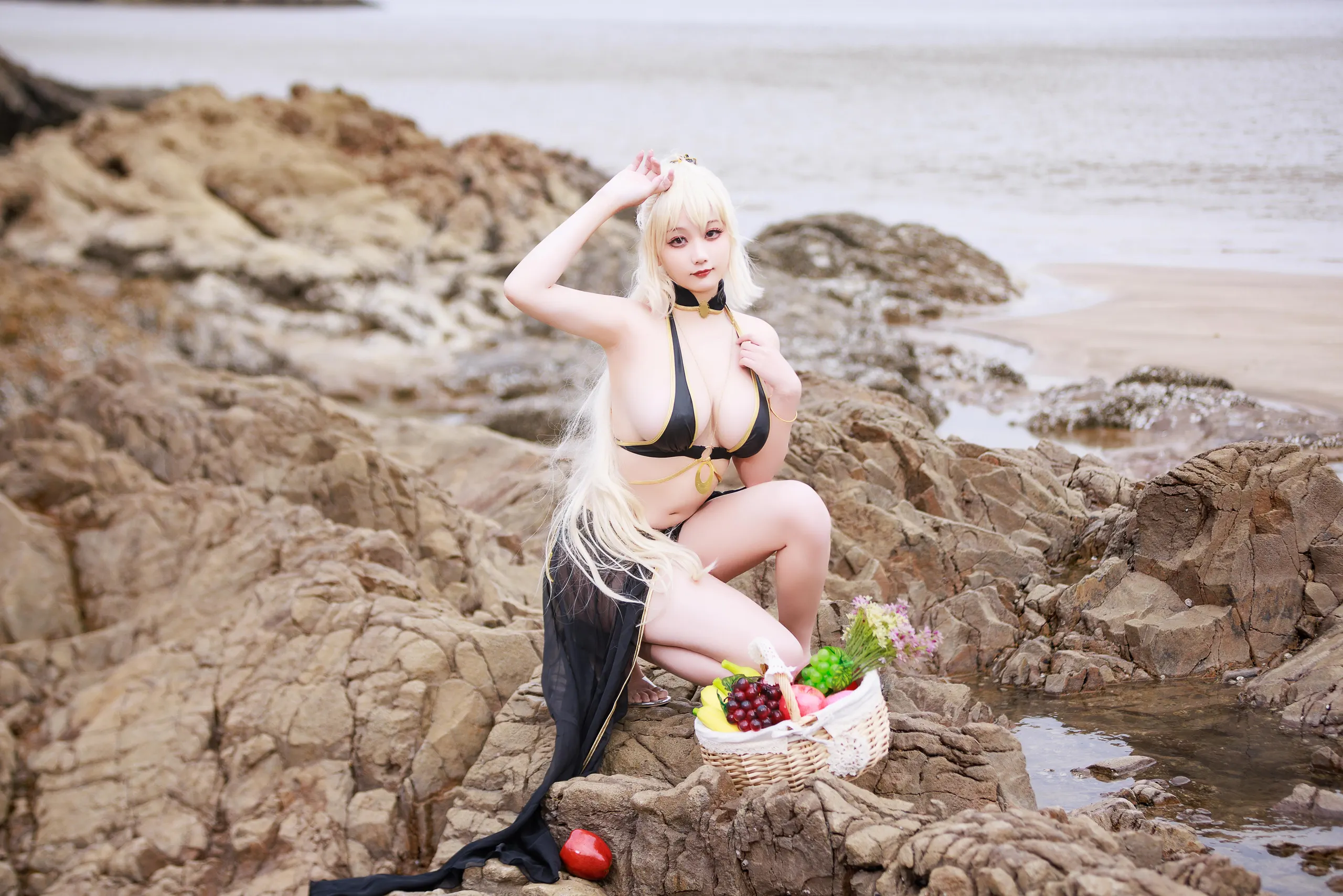 阿雪雪 – FGO 黑贞泳装 [84P]