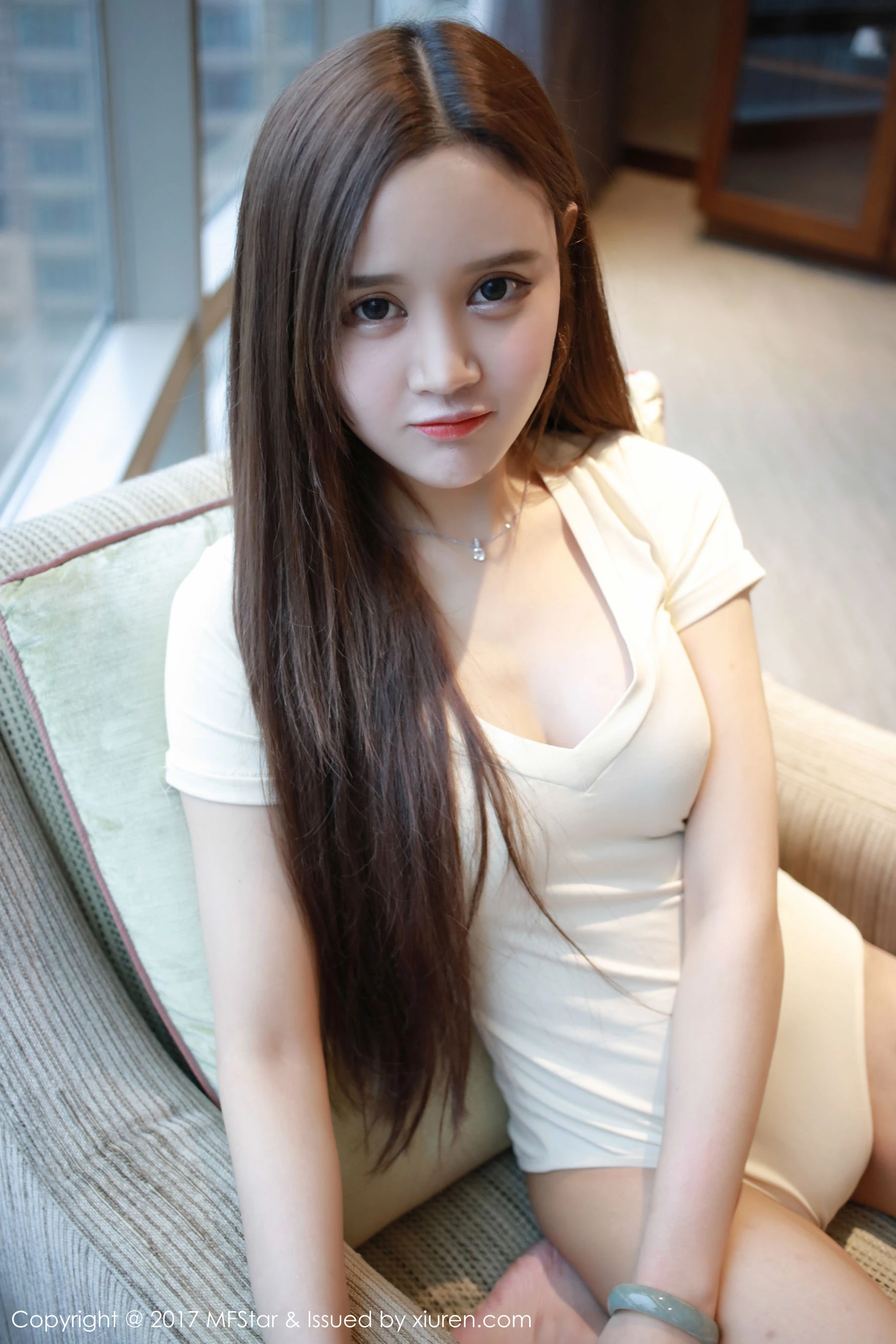 姗姗《性感连体装+白衬衫》 模范学院 Vol.108