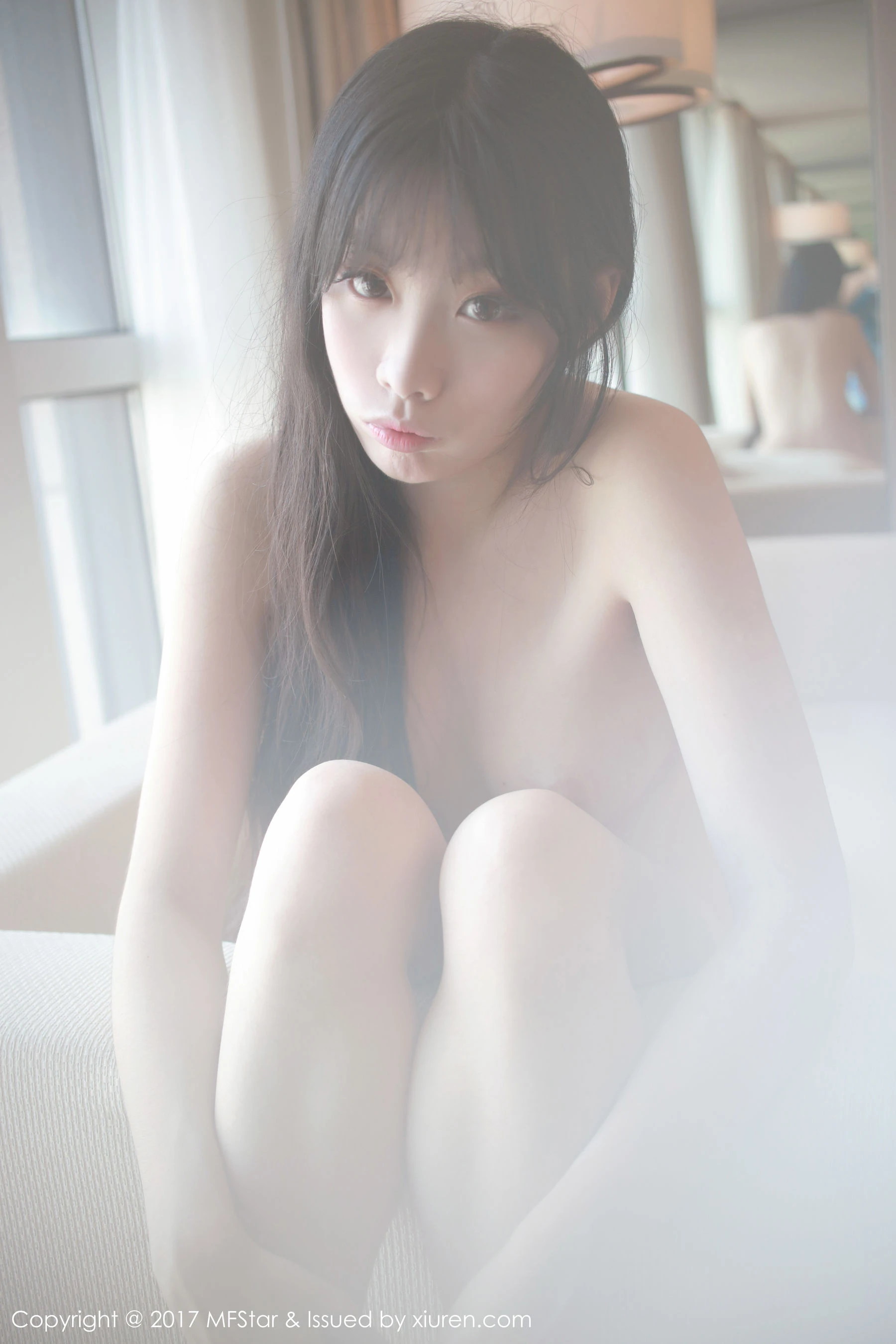 草莓兔兔《雪白肌肤的少女胴体》 模范学院 Vol.083