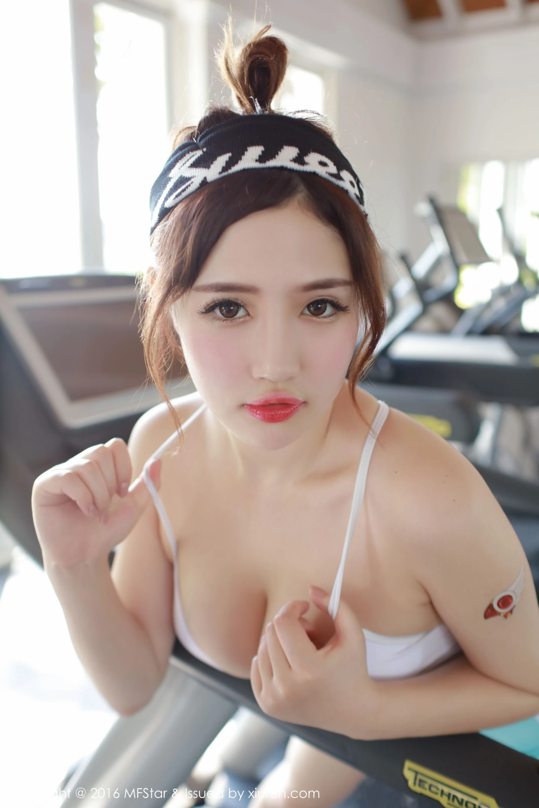 徐cake《马尔代夫旅拍》运动风泳衣+皮卡丘比基尼 模范学院 Vol.056