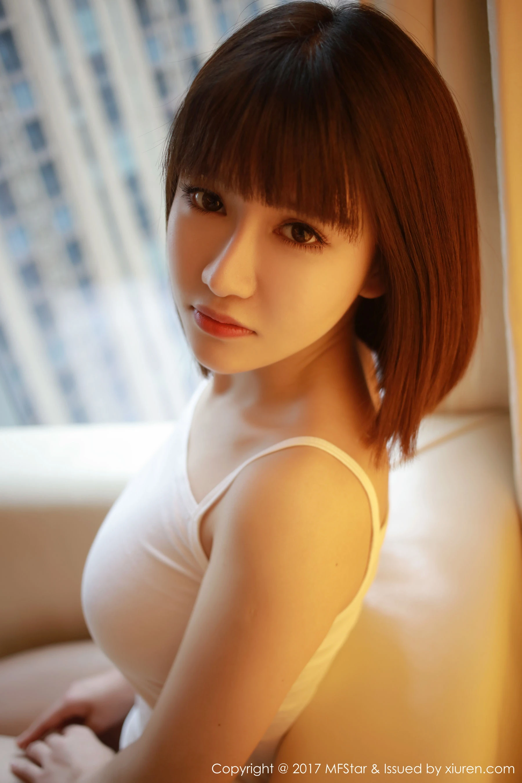 K8傲娇萌萌Vivian《诱人的小背心》 模范学院 VOL.102