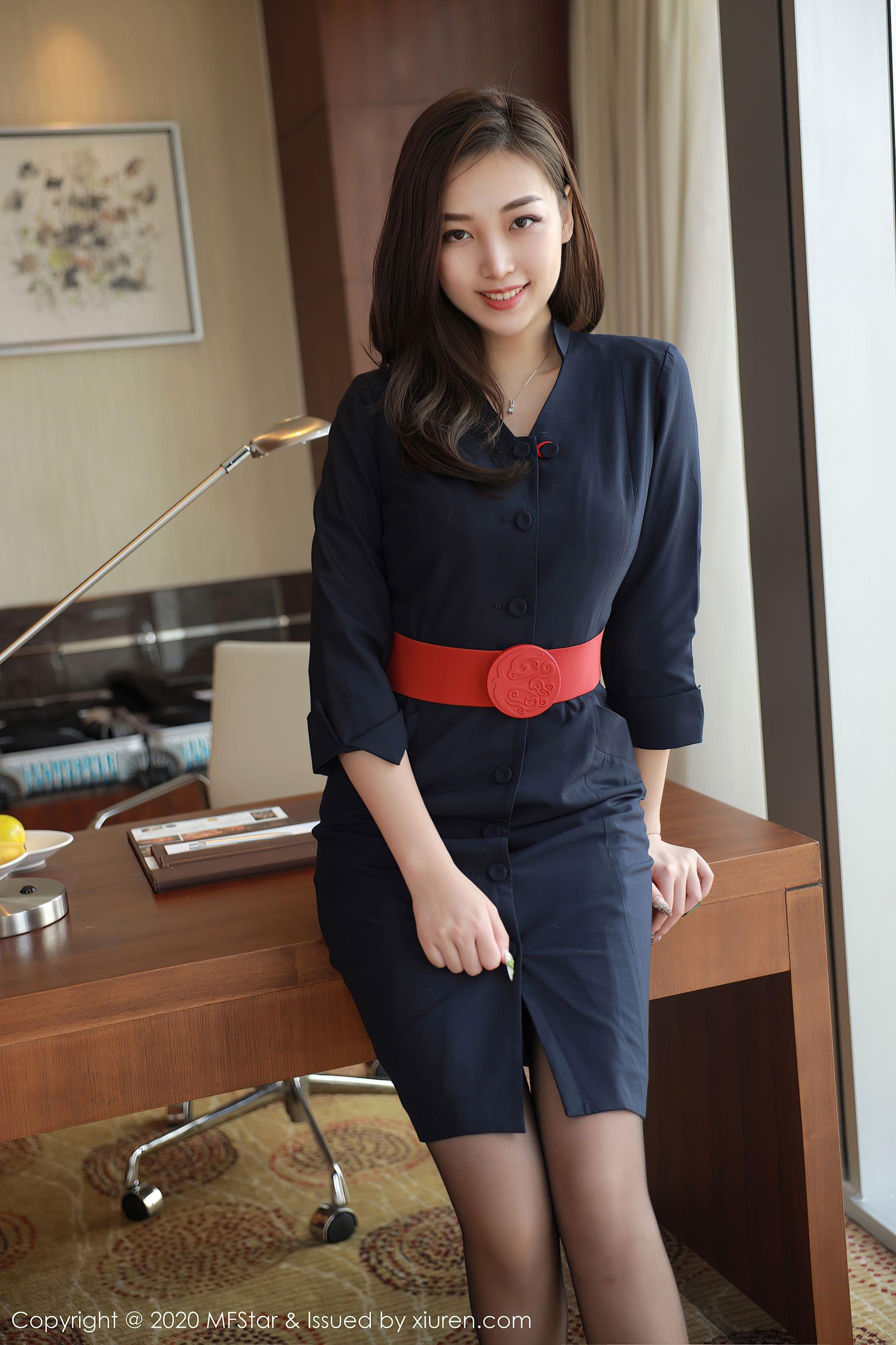 模范学院 Vol.404 郑颖姗