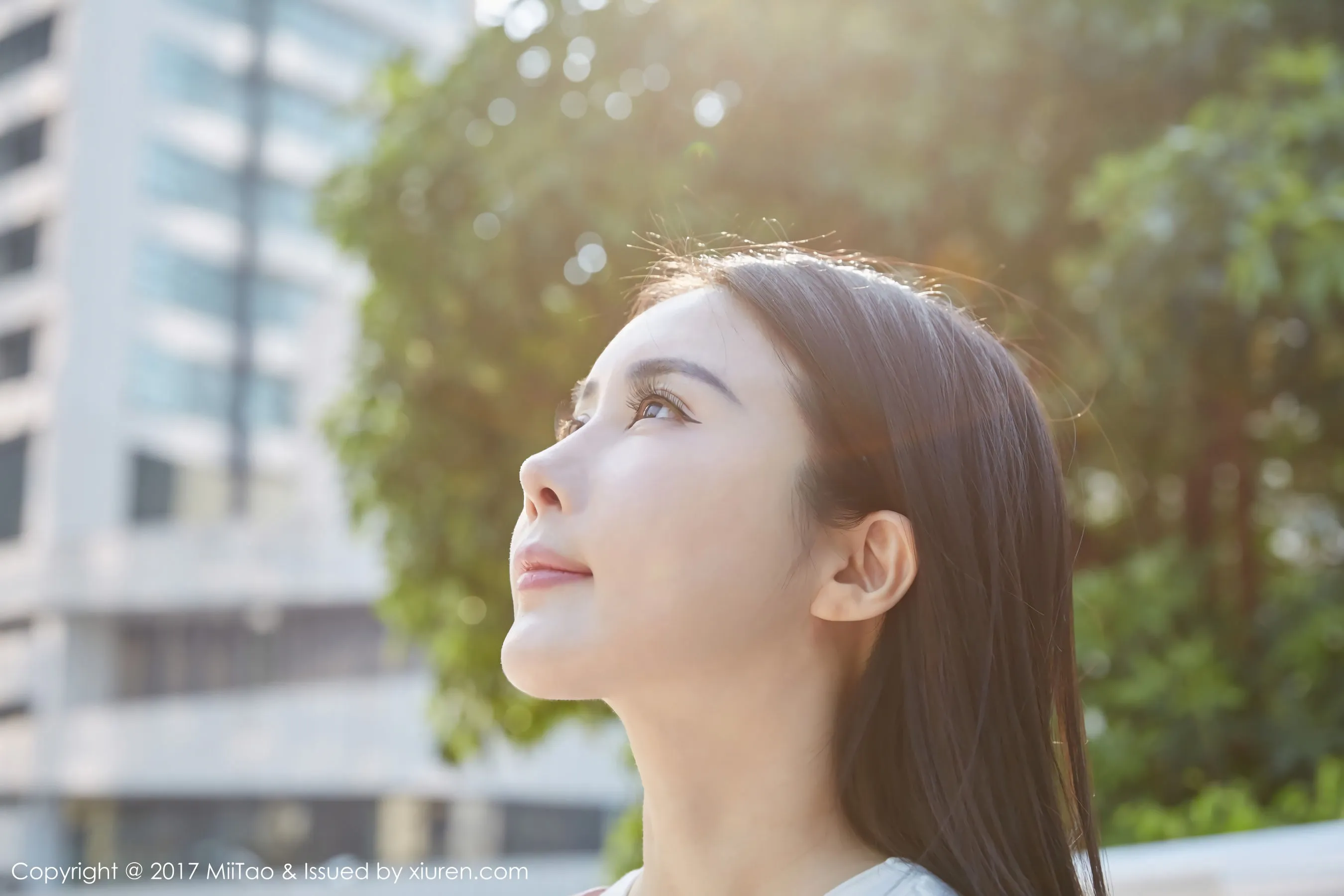 萱萱Cecilia《牛仔女神+街拍》 蜜桃社 Vol.084