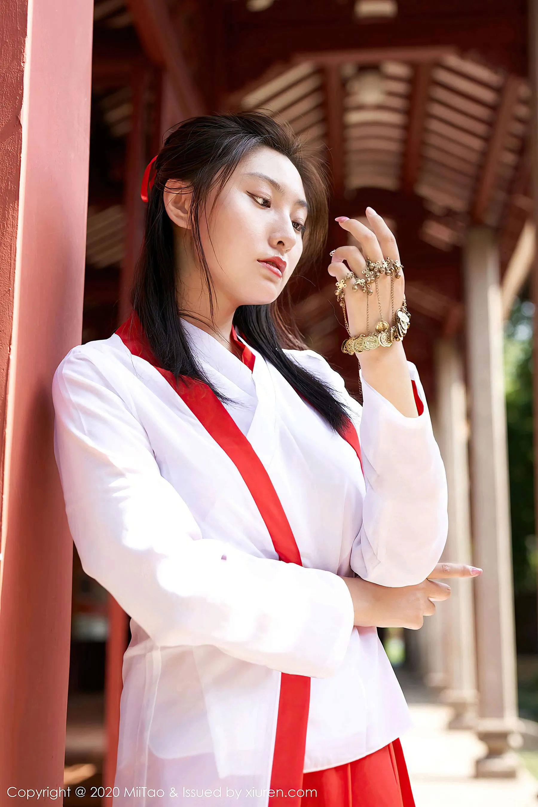 蜜桃社 VOL.142 茵茵简