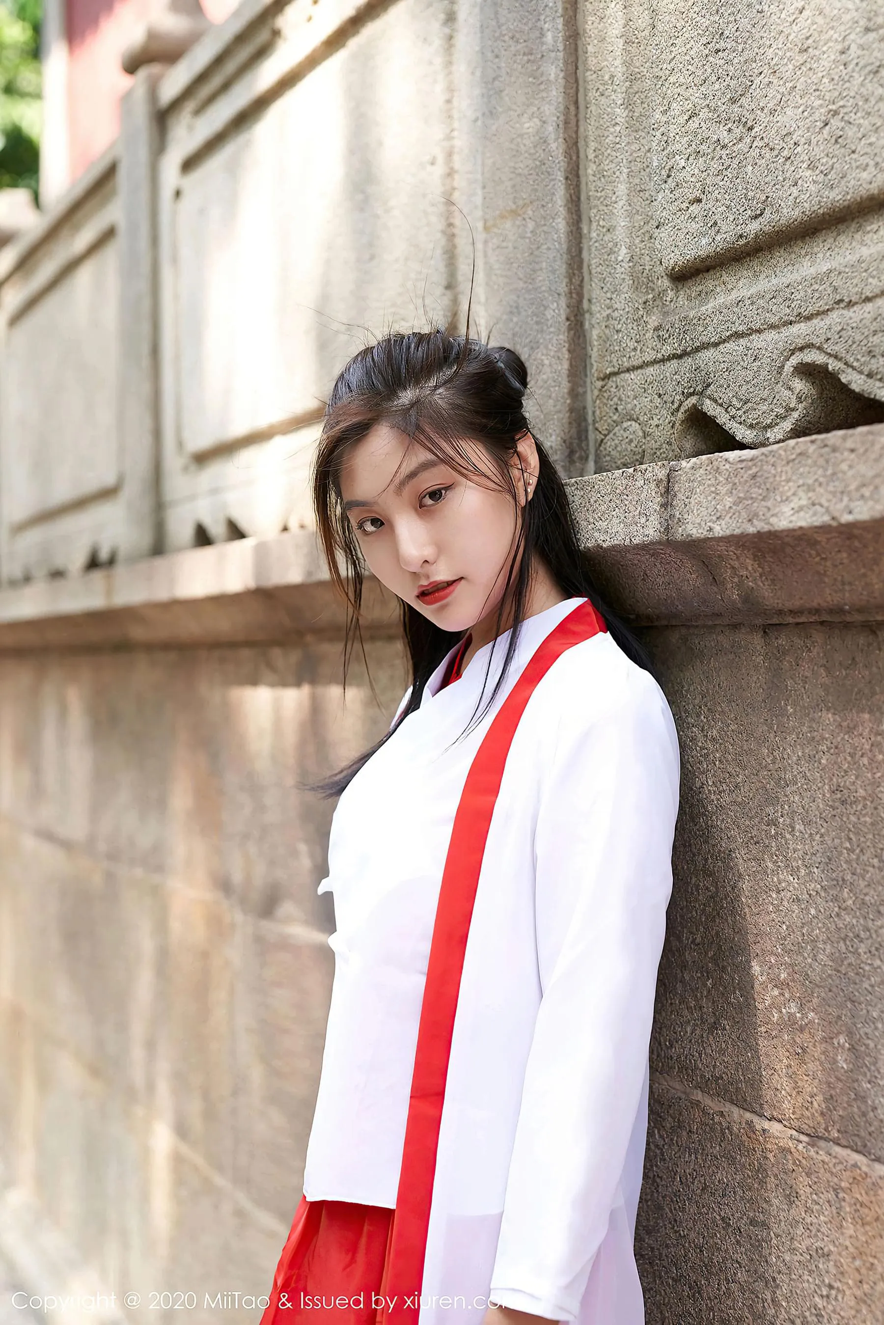 蜜桃社 VOL.142 茵茵简