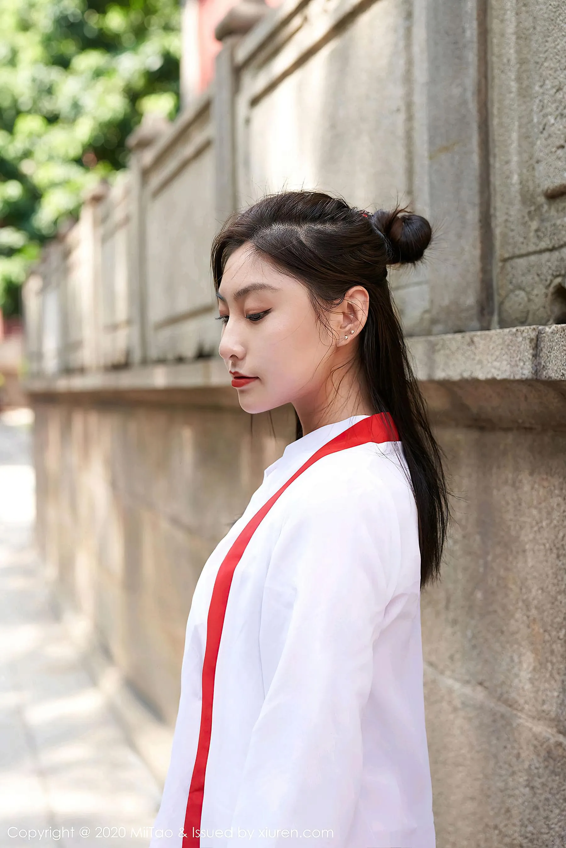 蜜桃社 VOL.142 茵茵简