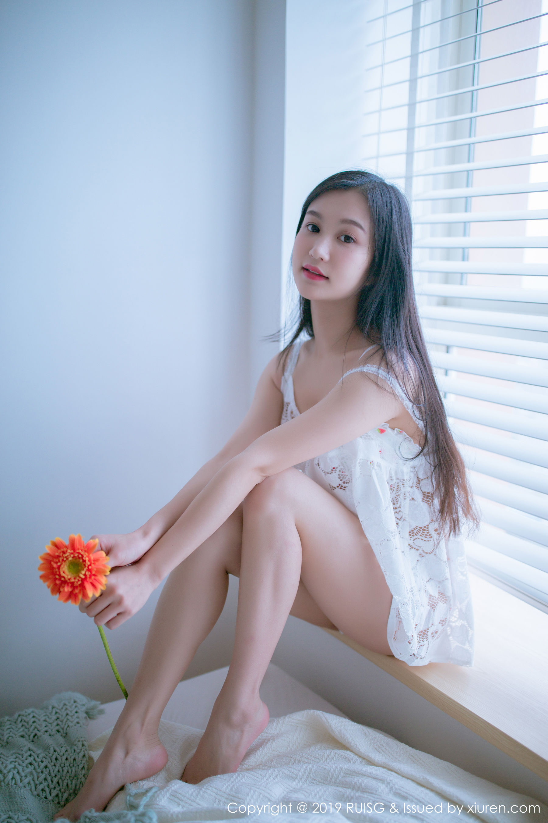 瑞丝馆RUISG Vol.068 深紫Julie [47P]