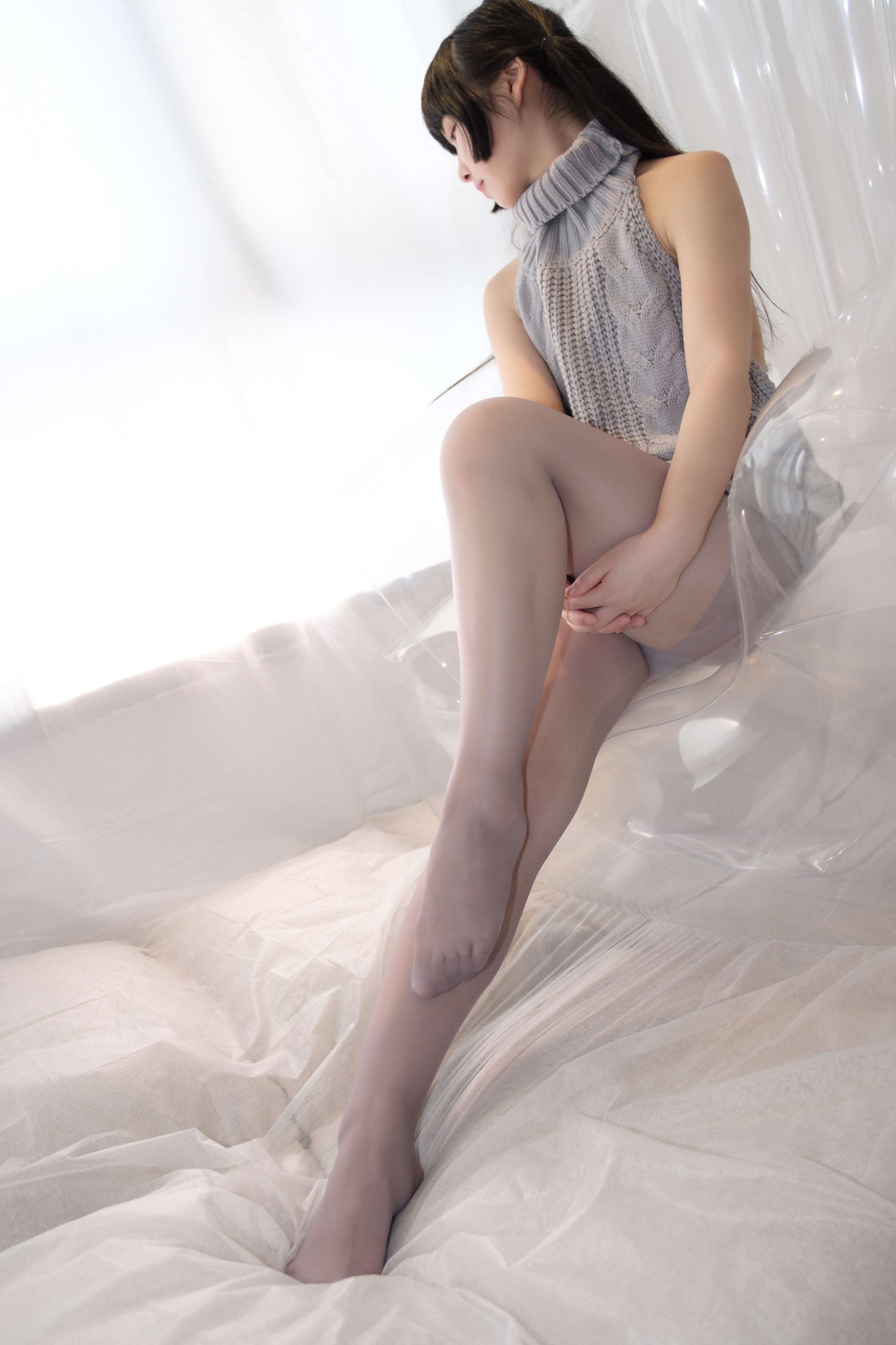 ALPHA-009 露背毛衣少女的丝秀 [98P-0.99GB] 插图3