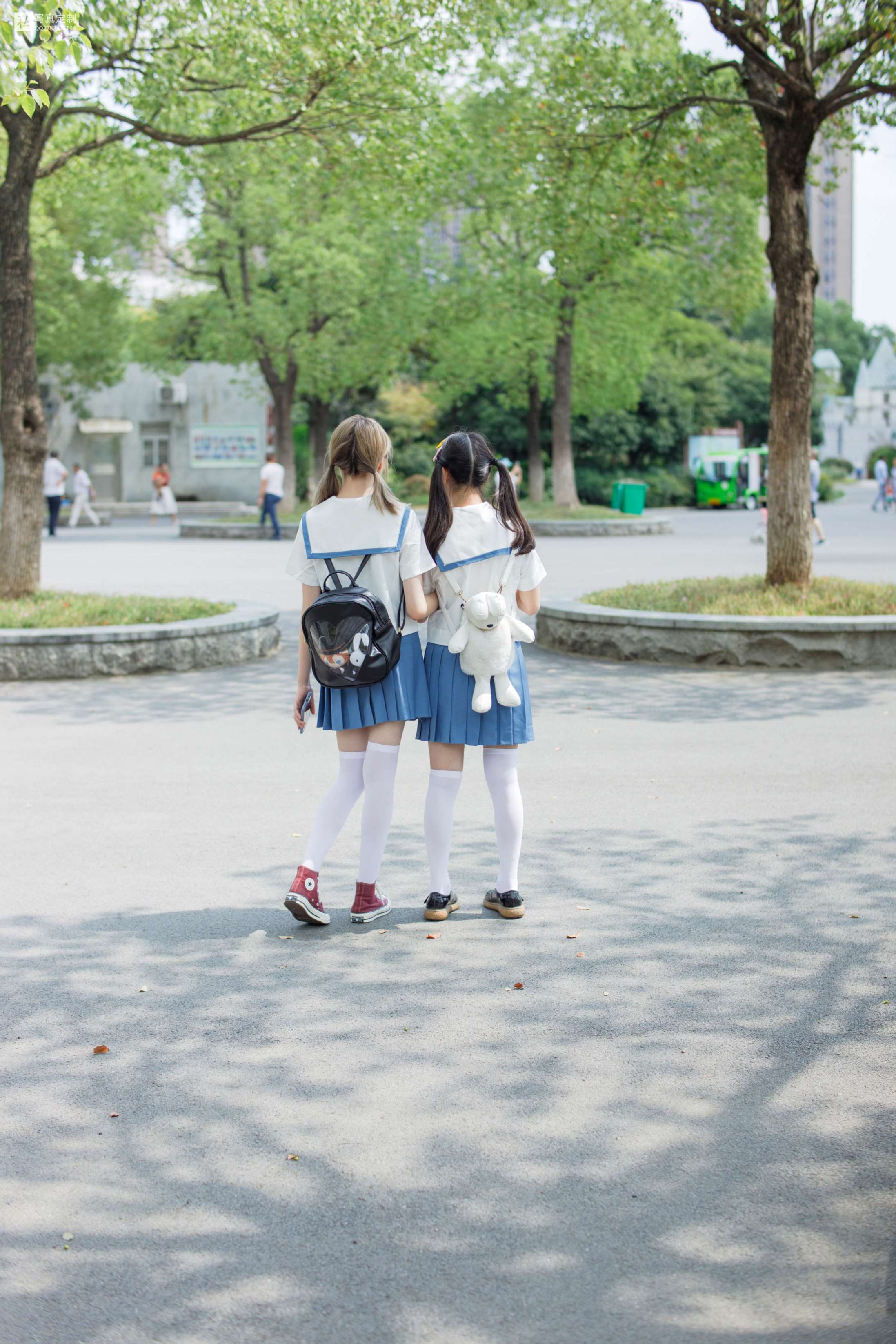 JKFUN-025 默陌&amp;Aika 80D白丝过膝袜两女一ZOO [93P／1.61GB]