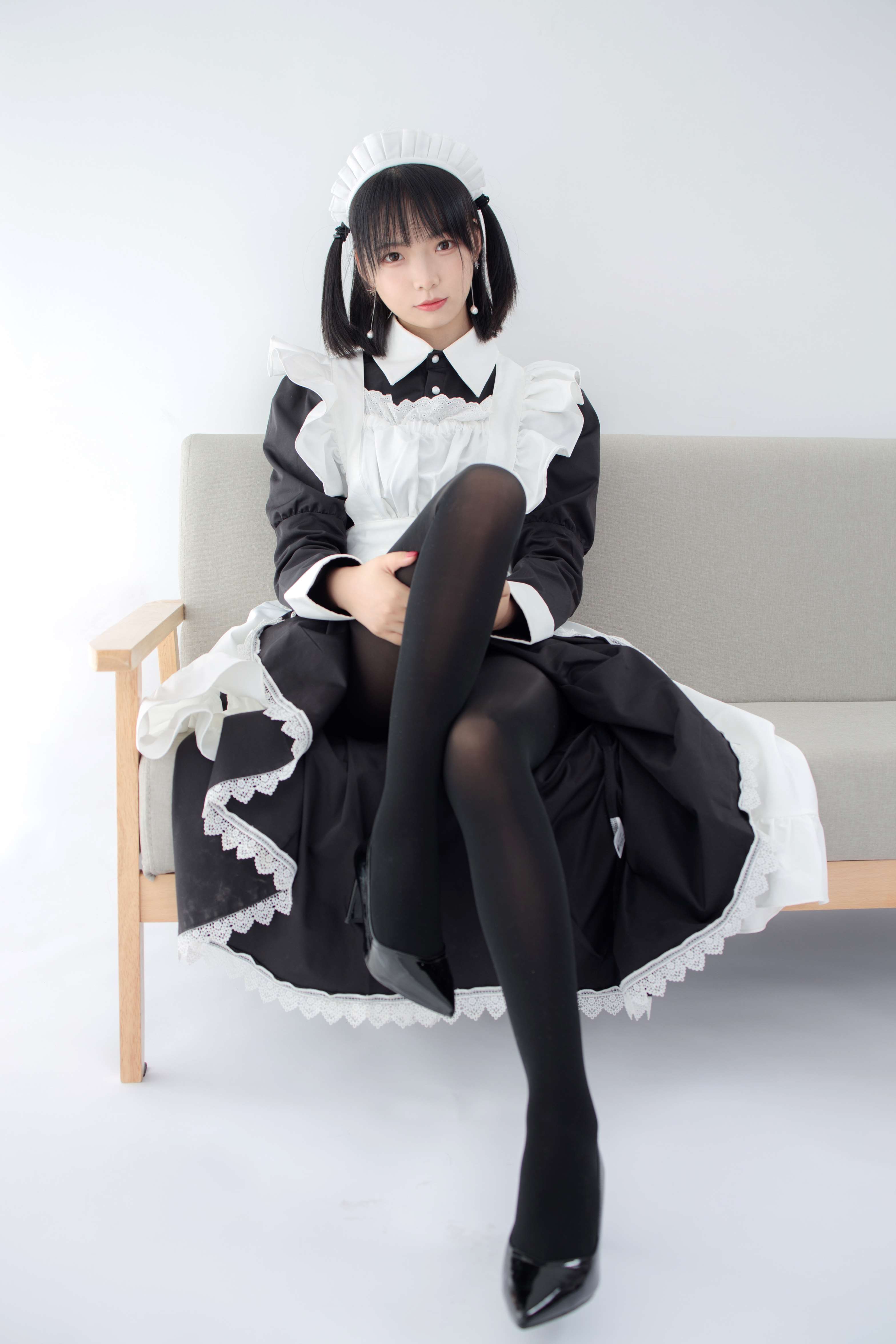 JKFUN-029 卉子 80D黑丝 踩物女仆 [67P+1V／3.16G]