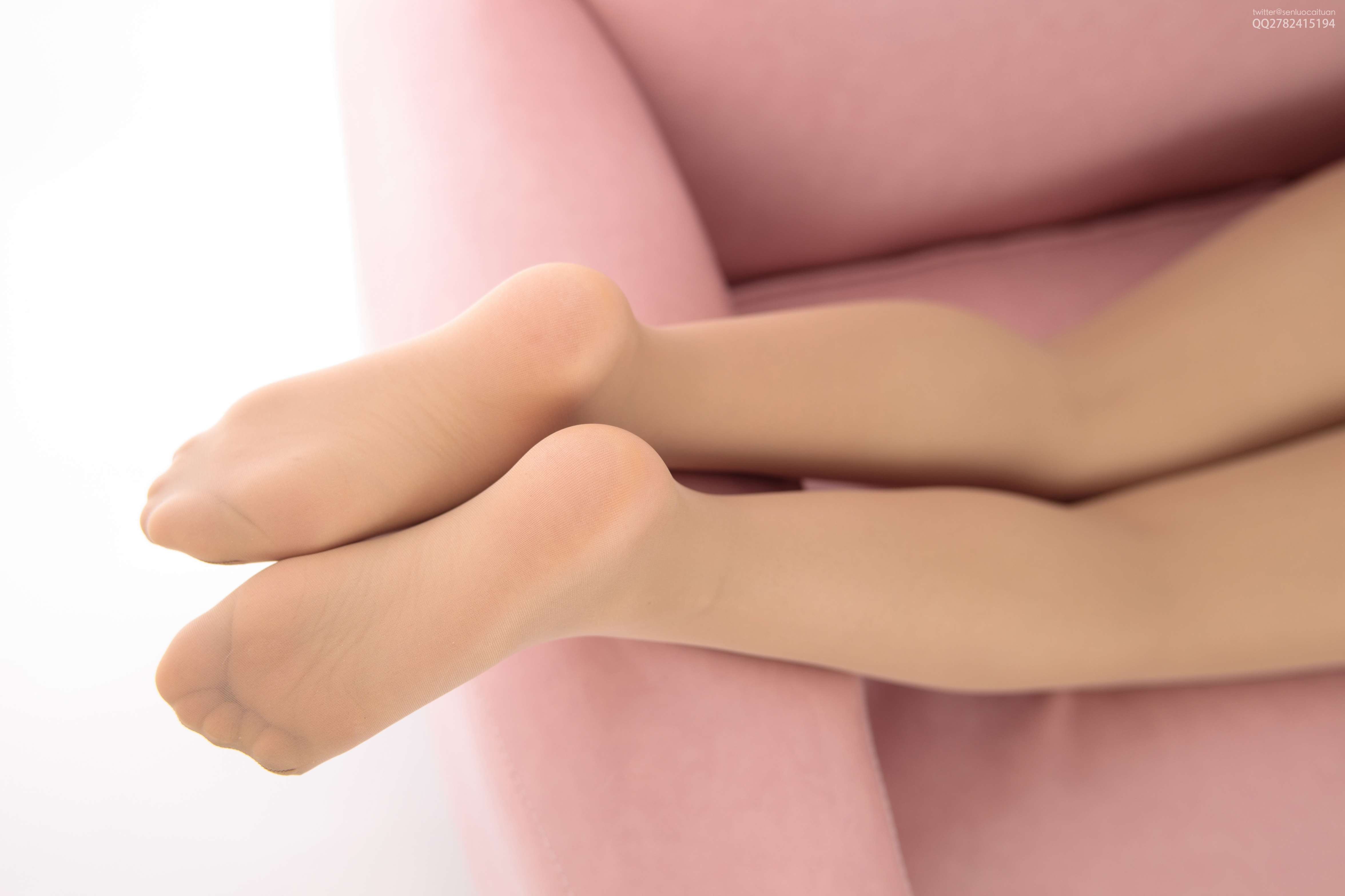 JKFUN-037 卉子 30D肉丝 绫波丽战斗服泳装 [79P1V-2.25G]