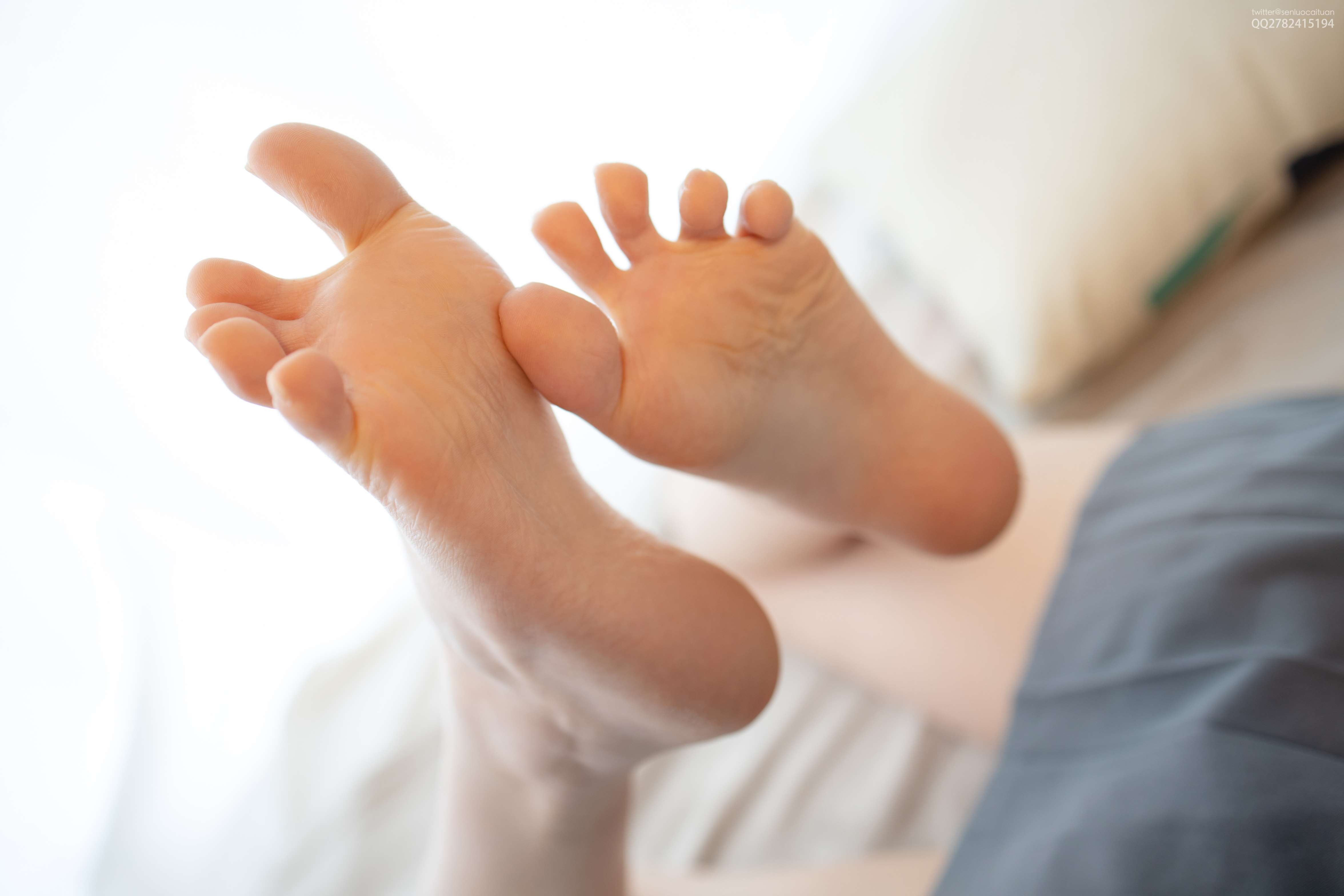 JKFUN-048 Aika 百圆定制1.5-1 JK制服果足 [69P-782M]