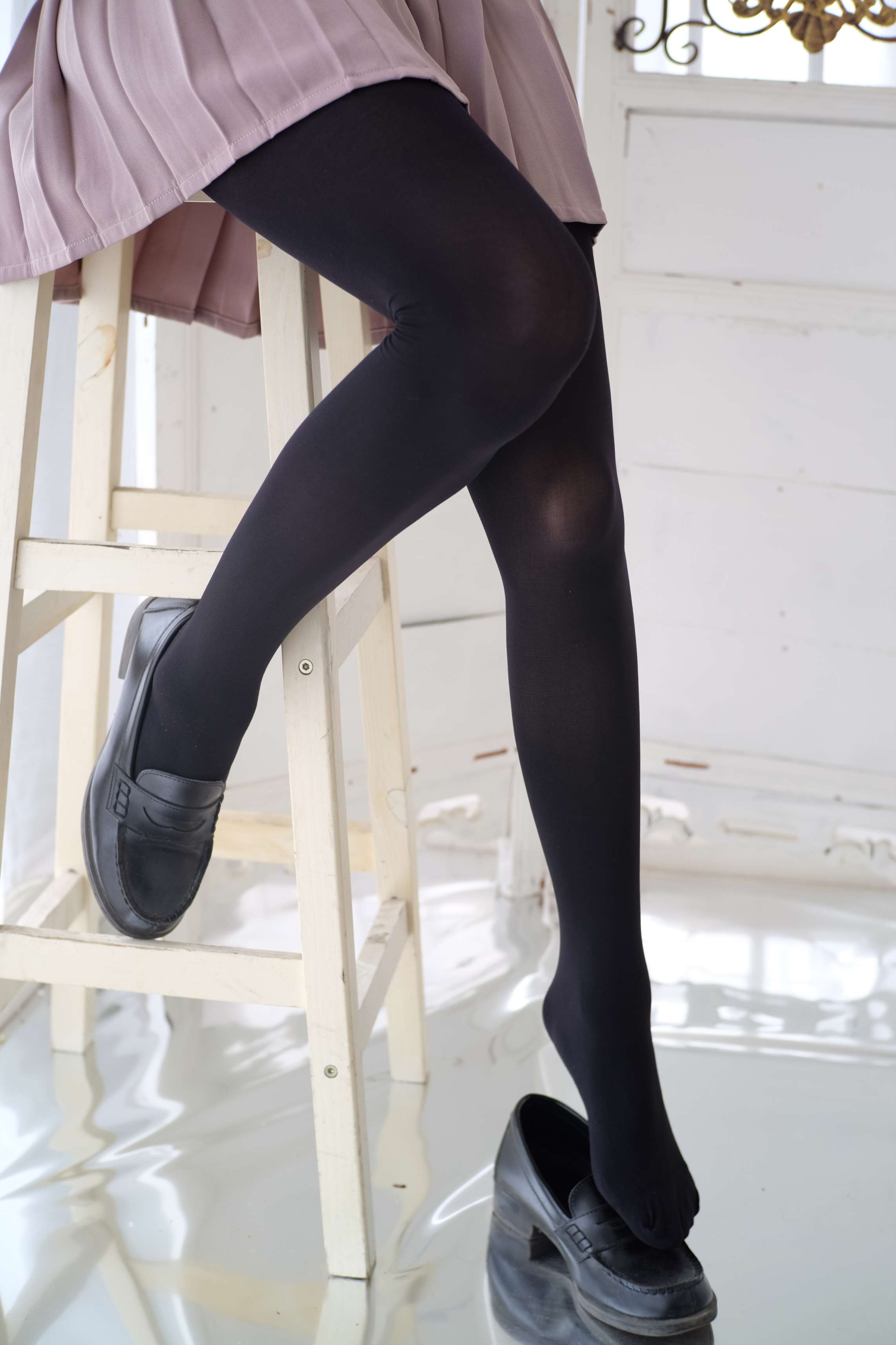 R15-029 慢慢脱下你的黑丝 [78P-417MB]