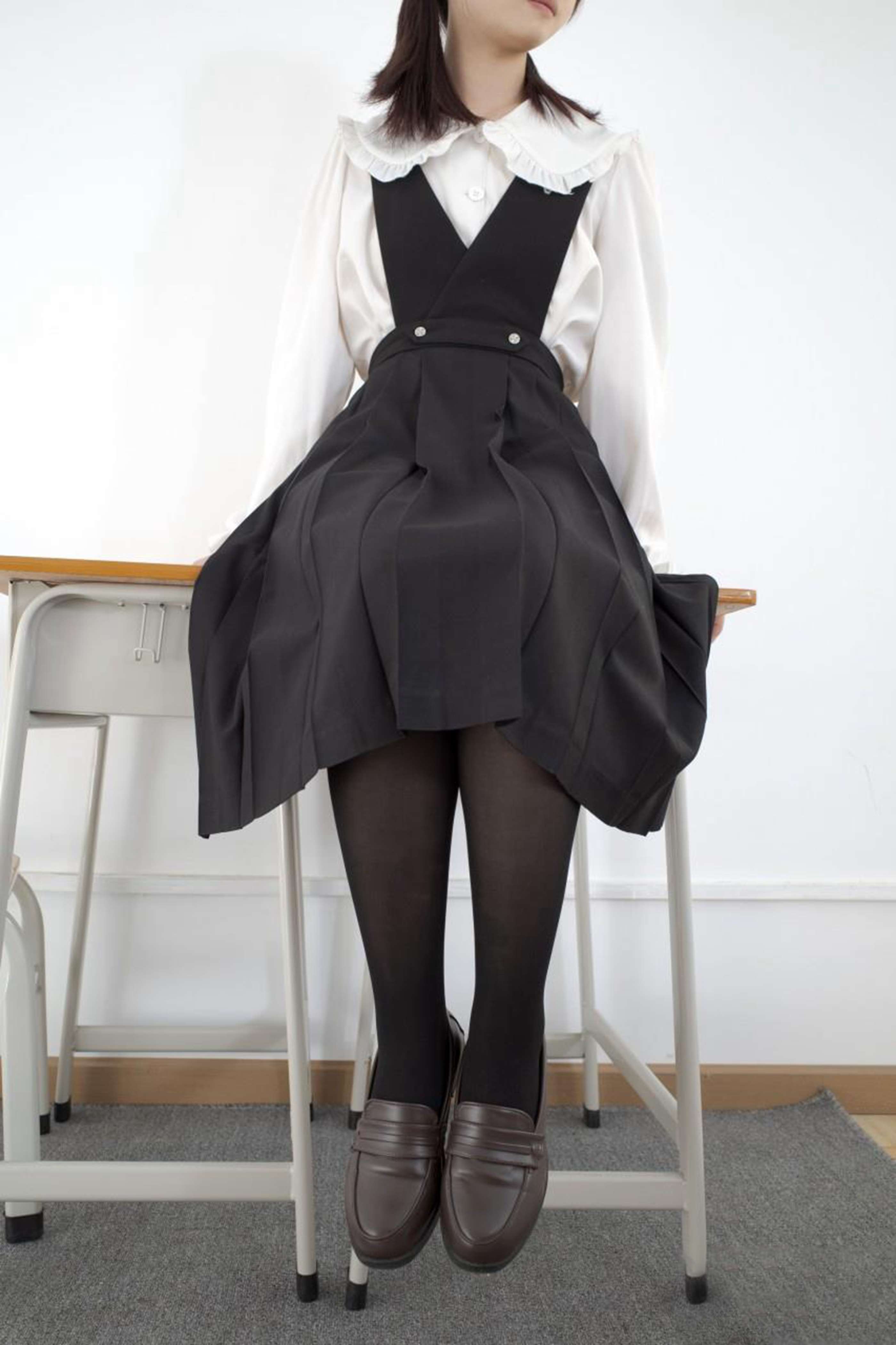 内部-005 小夜 黑丝 50D [113P1V-846MB]