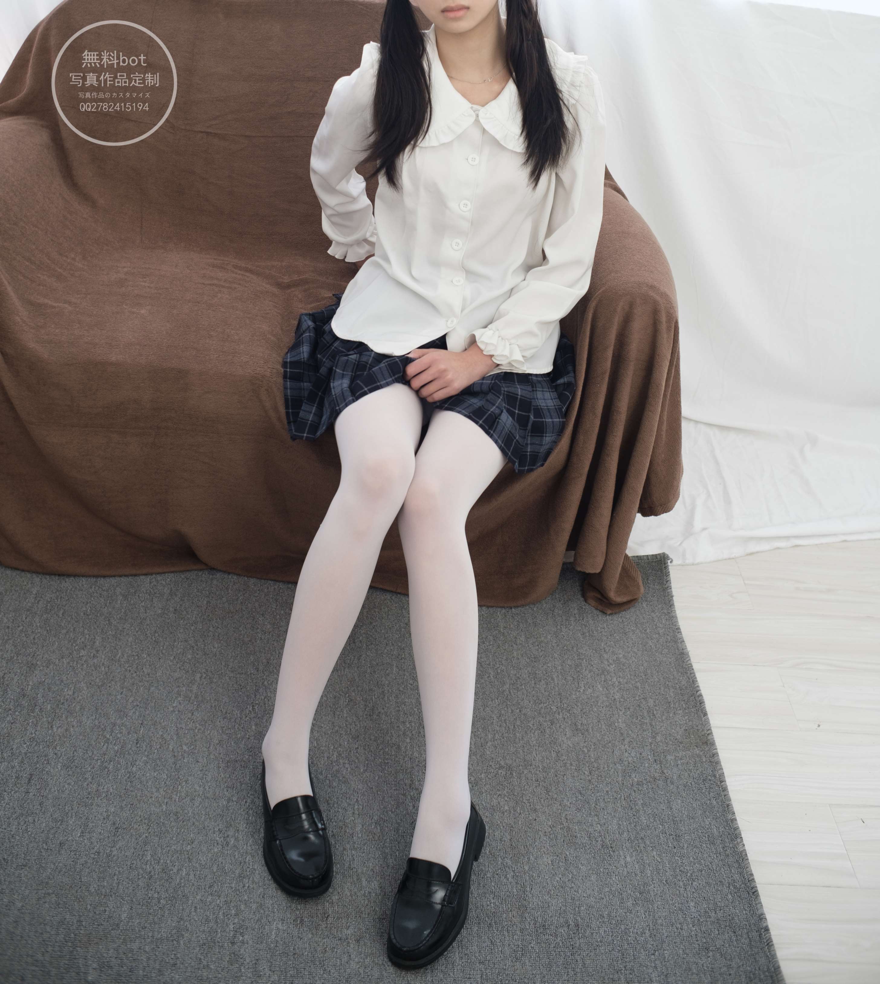 有料 NO.018 吸吸 白丝少女的百褶裙 [71P／802MB]