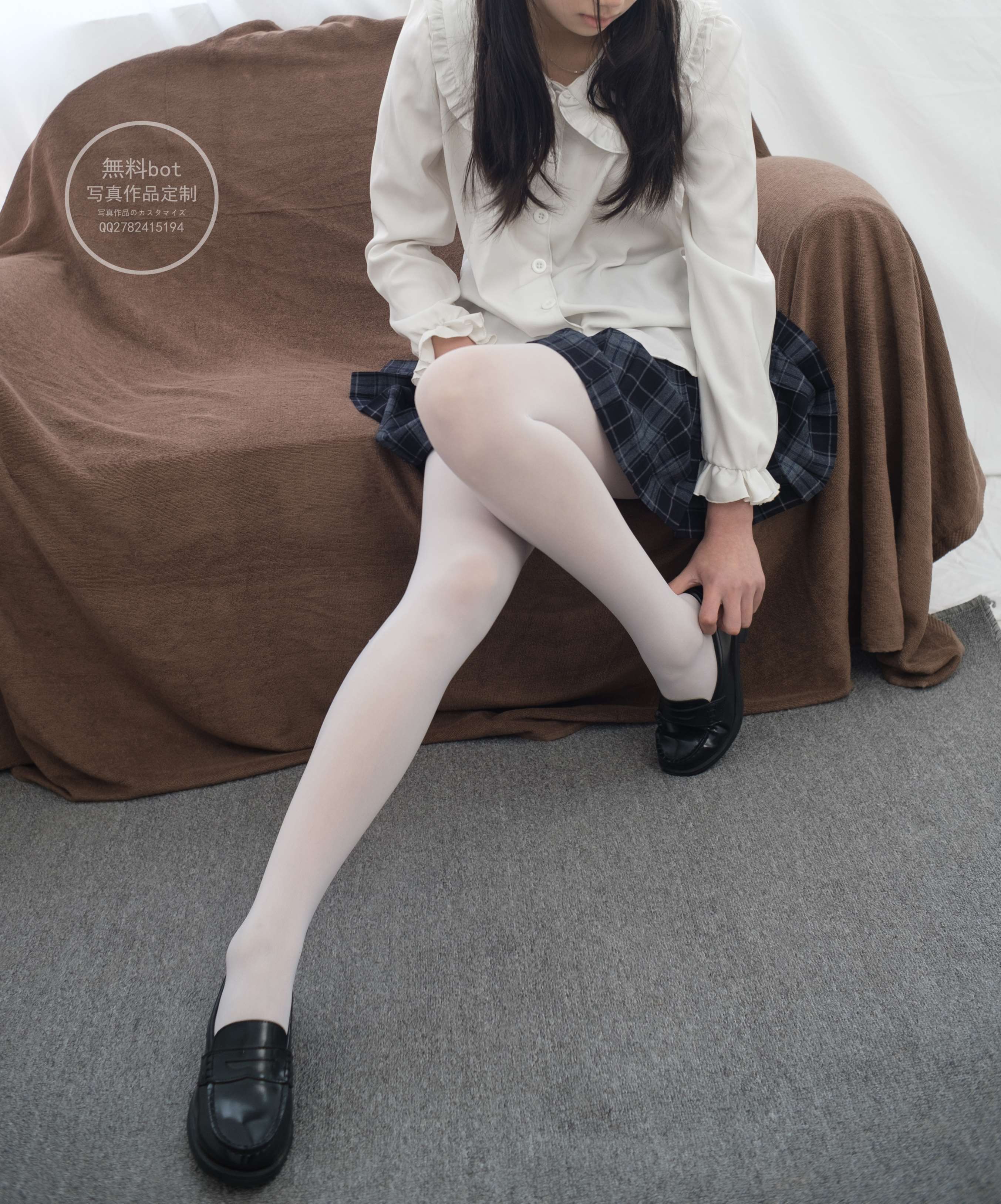 有料 NO.018 吸吸 白丝少女的百褶裙 [71P／802MB]