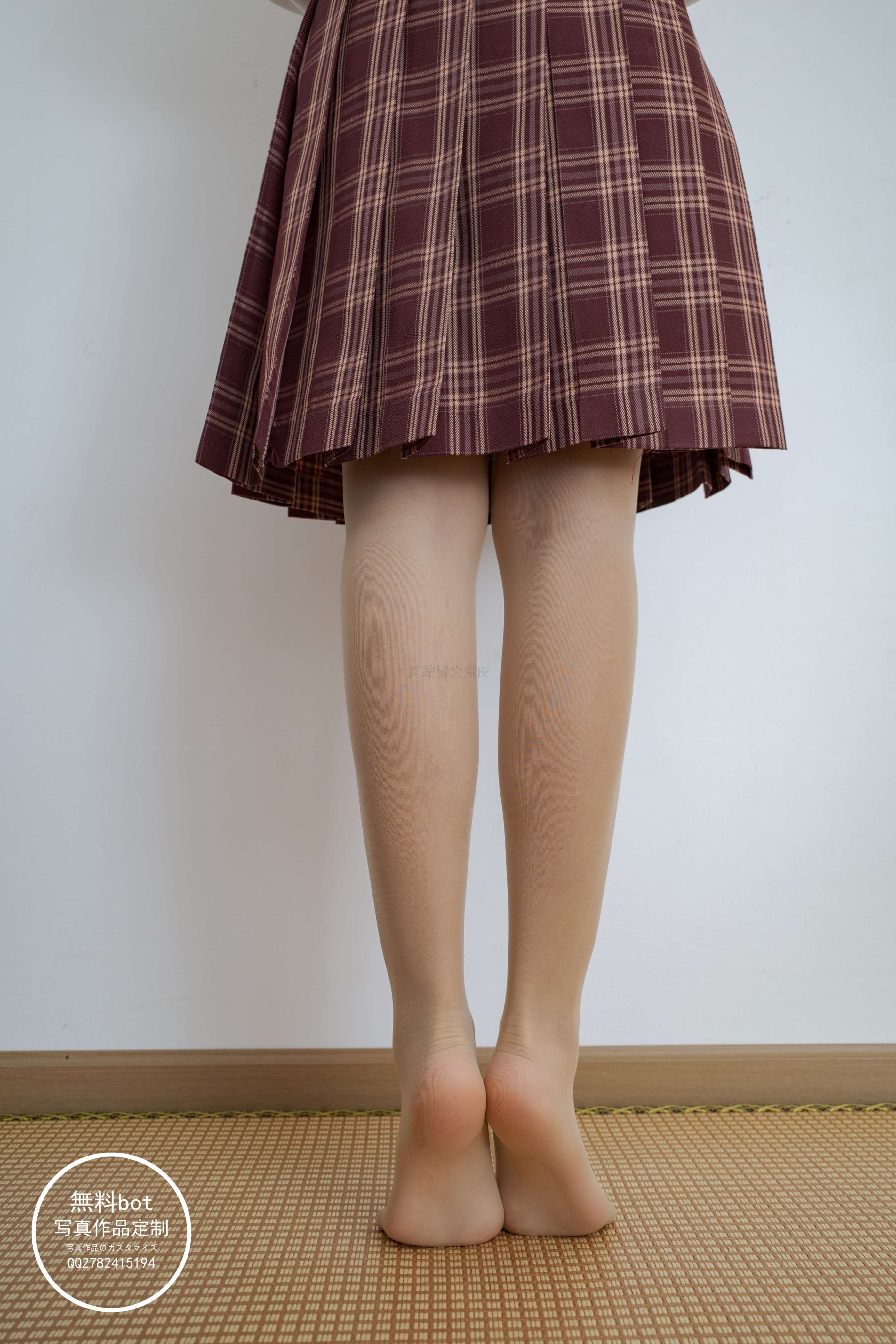 有料 NO.003 依依 肉丝百褶小红裙 [95P／1.16G]