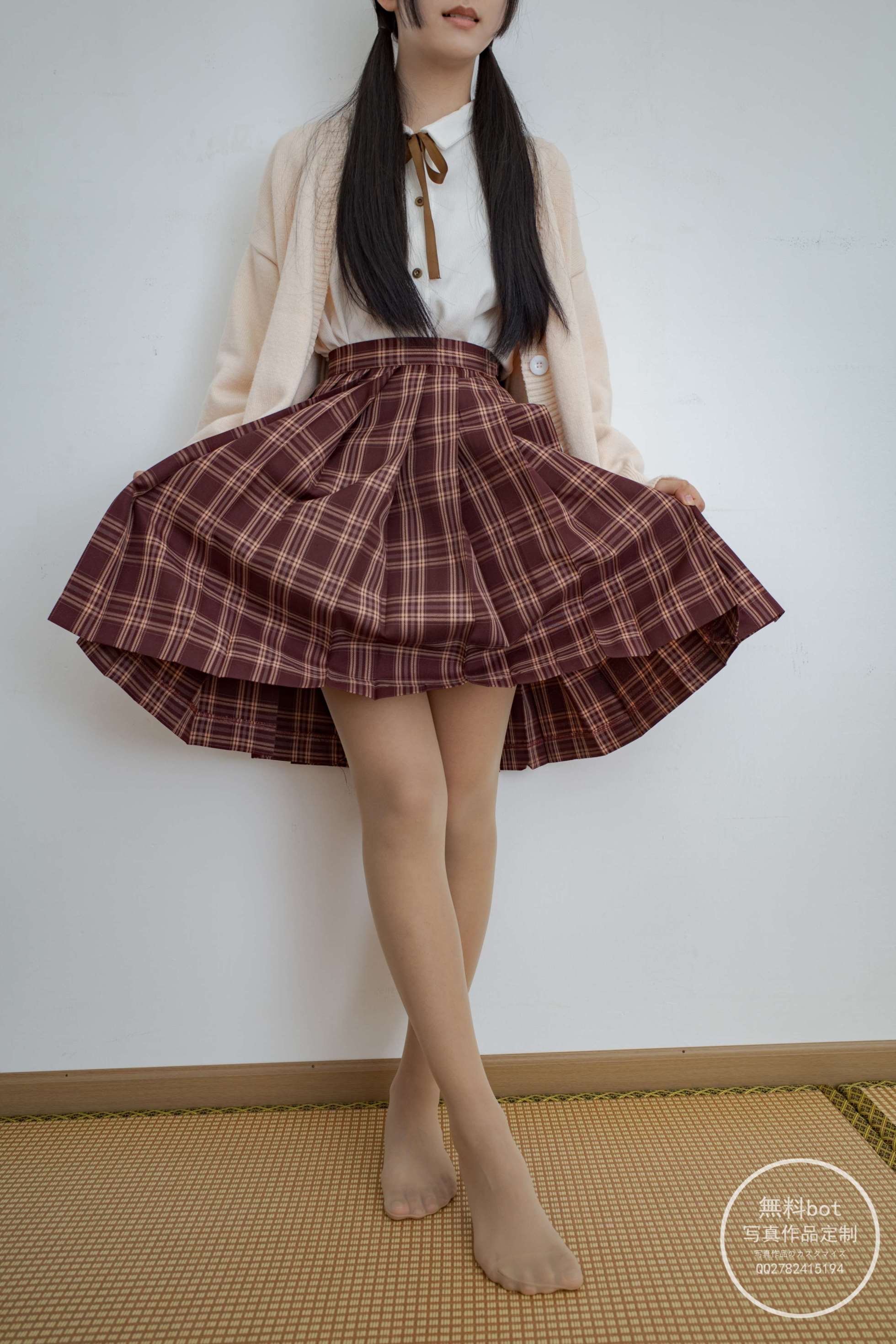 有料 NO.003 依依 肉丝百褶小红裙 [95P／1.16G]