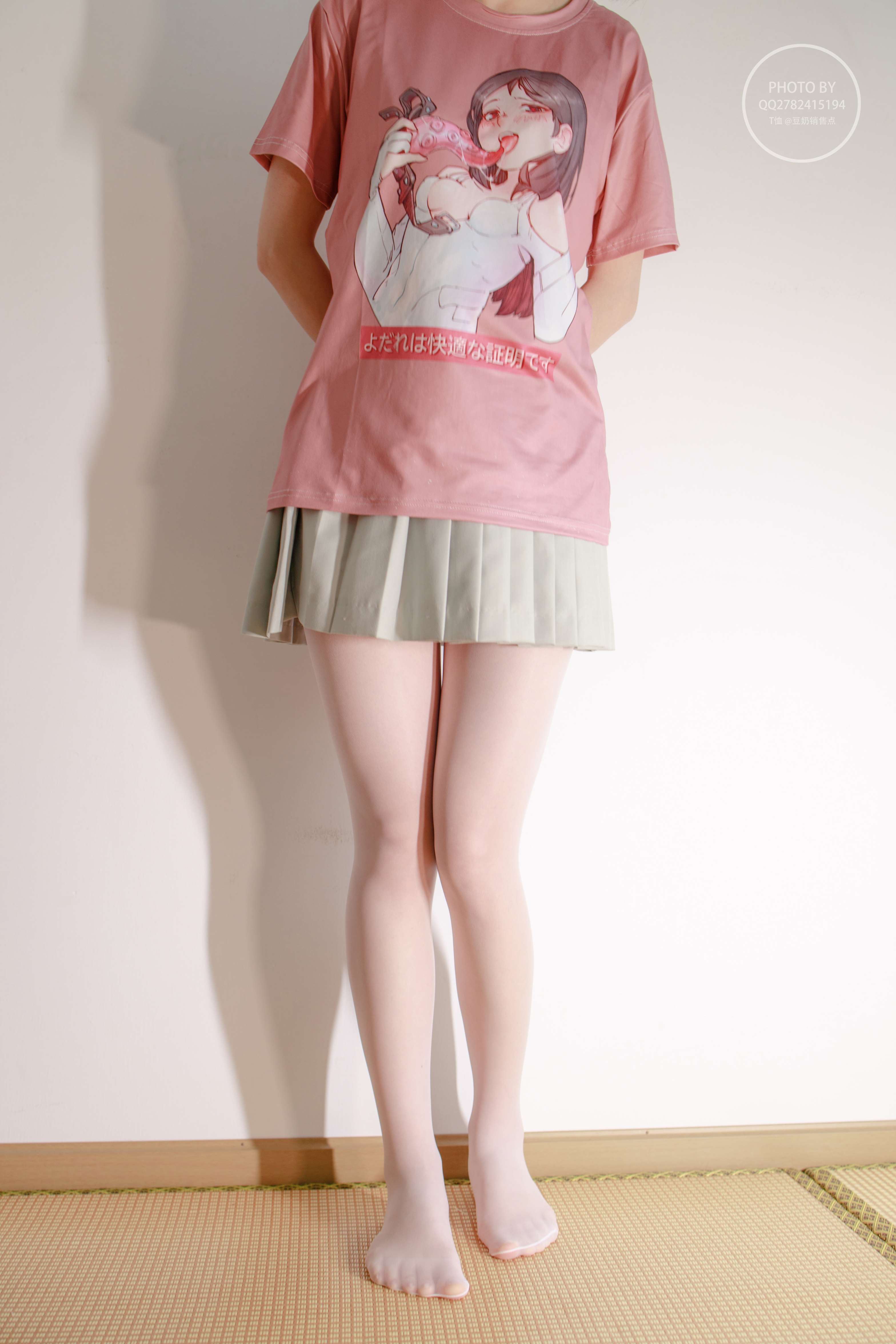 無料 NO.004 凉席上的白丝美少女[40P／604MB]