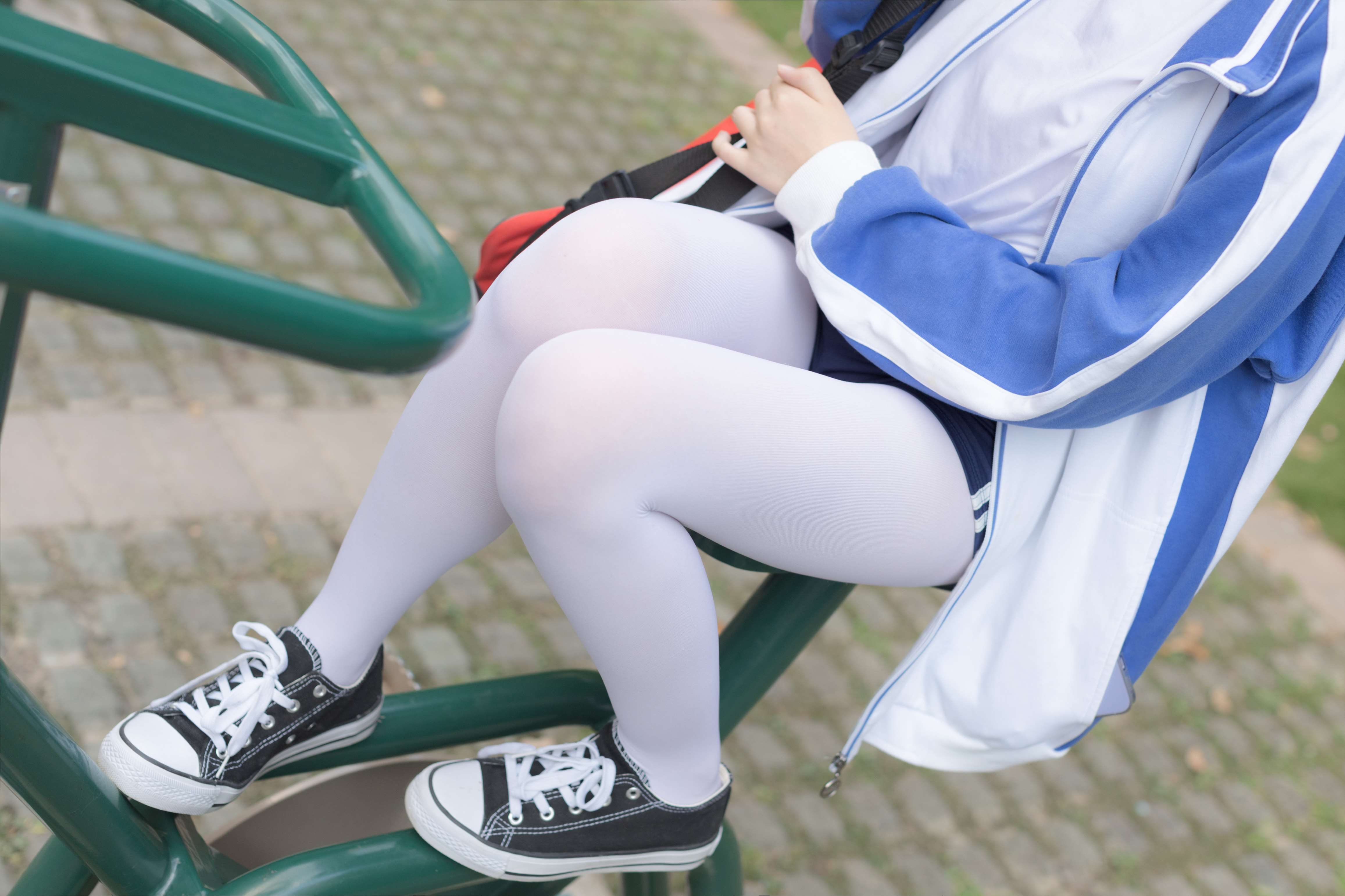 無料 NO.005 健身少女[19P／243MB]