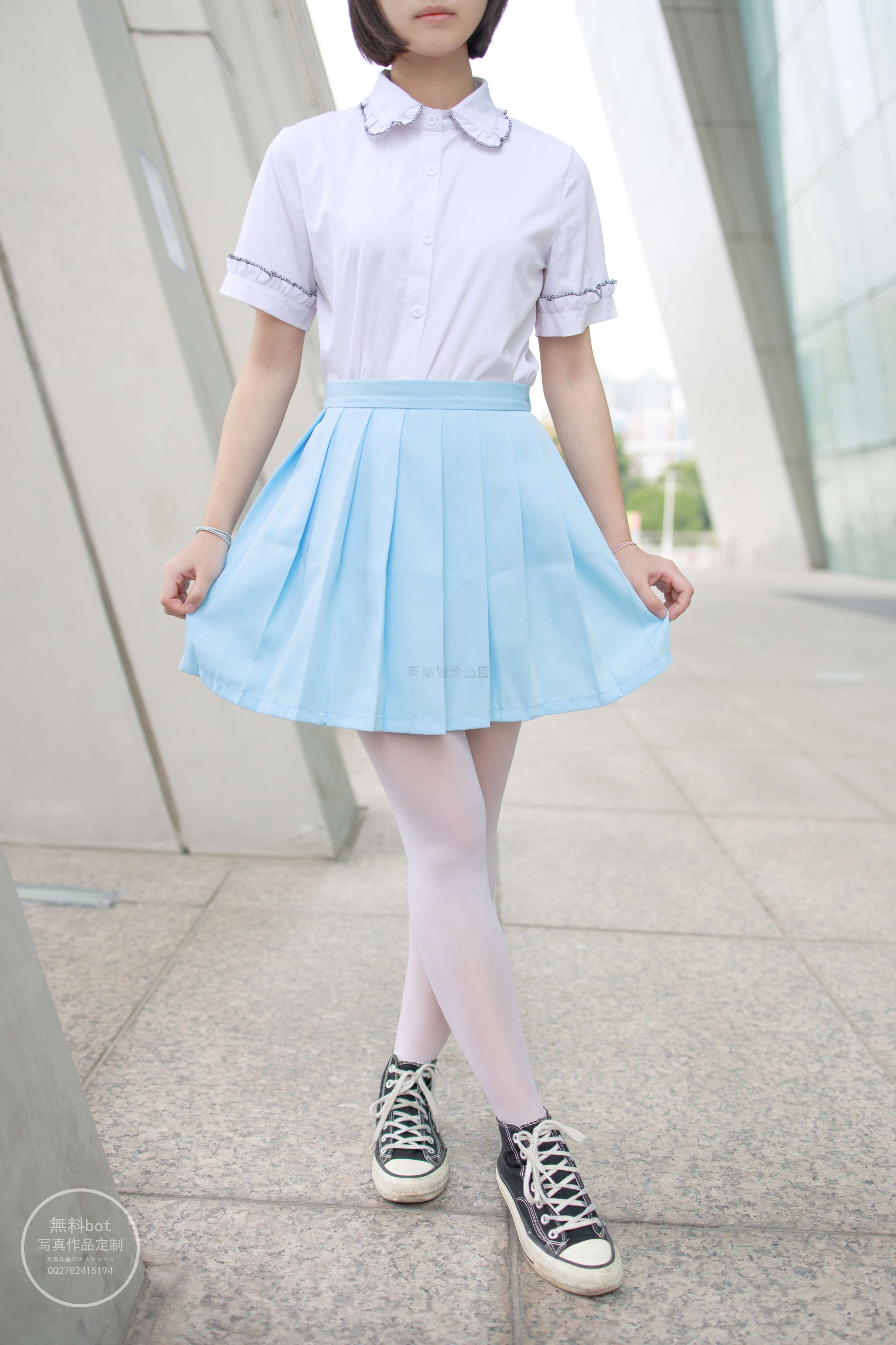 有料 NO.005 小茵 公园白丝 [68P／862MB]