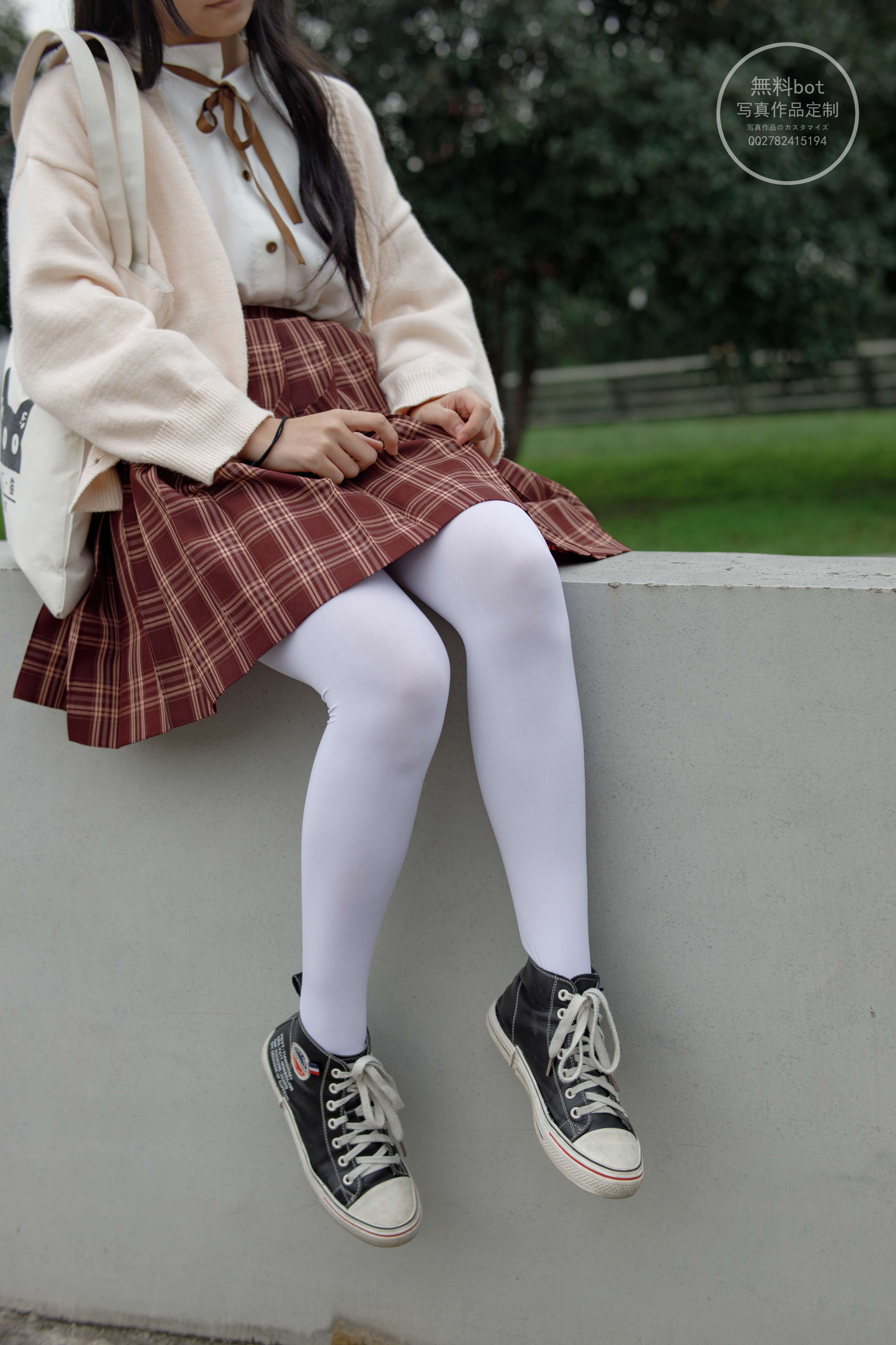 有料 NO.006 依依 户外白丝JK制服 [90P／1.23G]