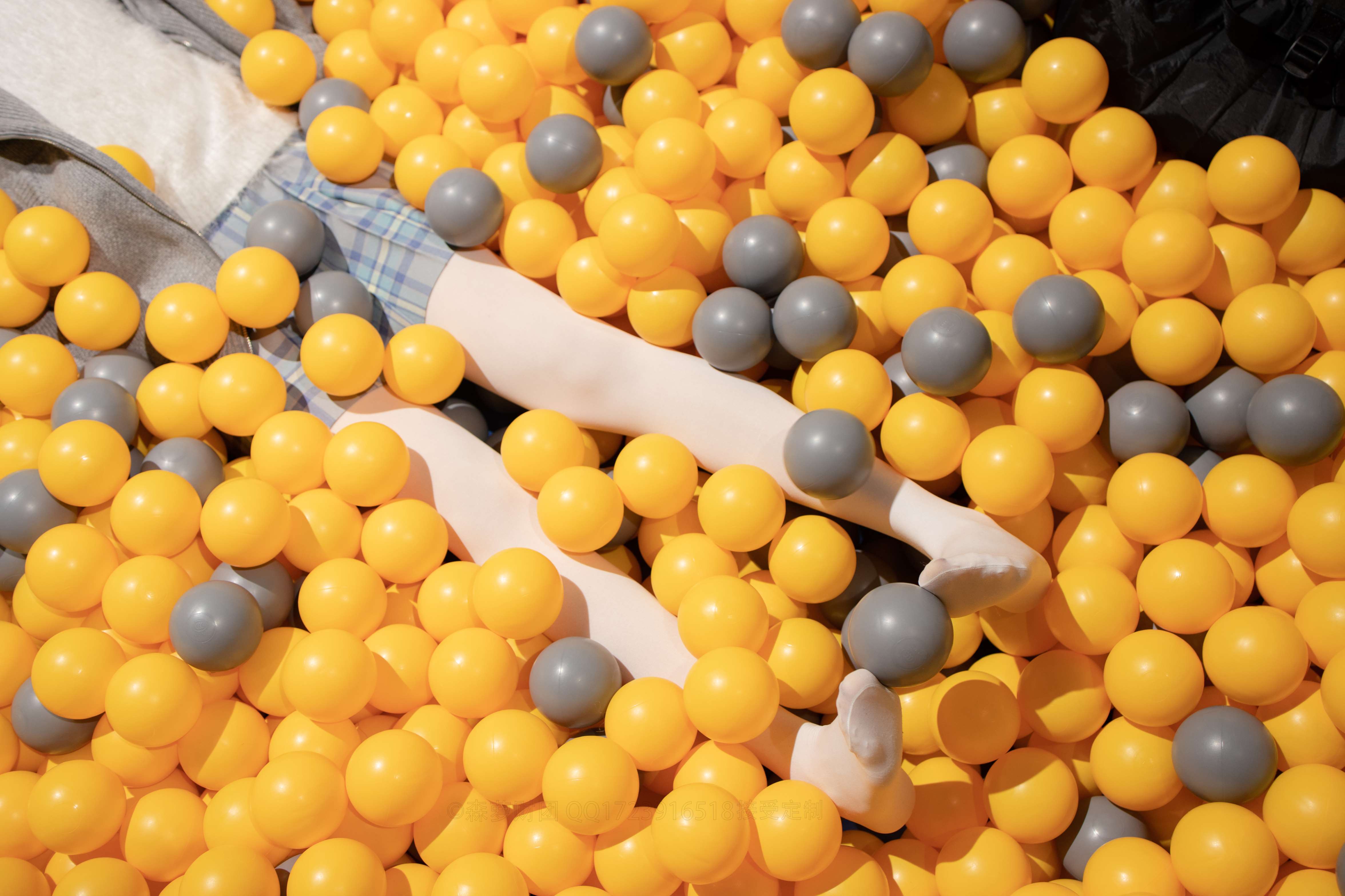 X-047 儿童乐园里的一天 [141P1V-2.86GB]