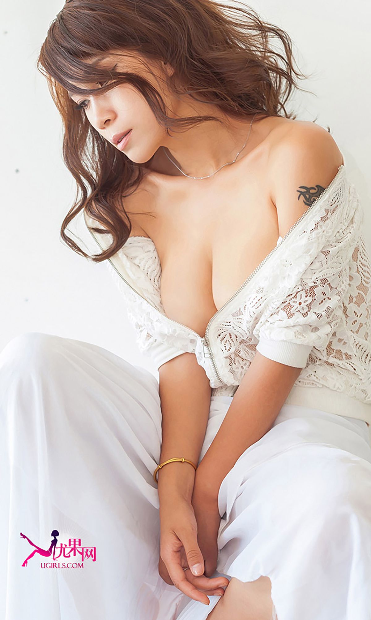 田依依《无时无刻不透露出风情万种》 UGirls 爱尤物 No.096 [40P]