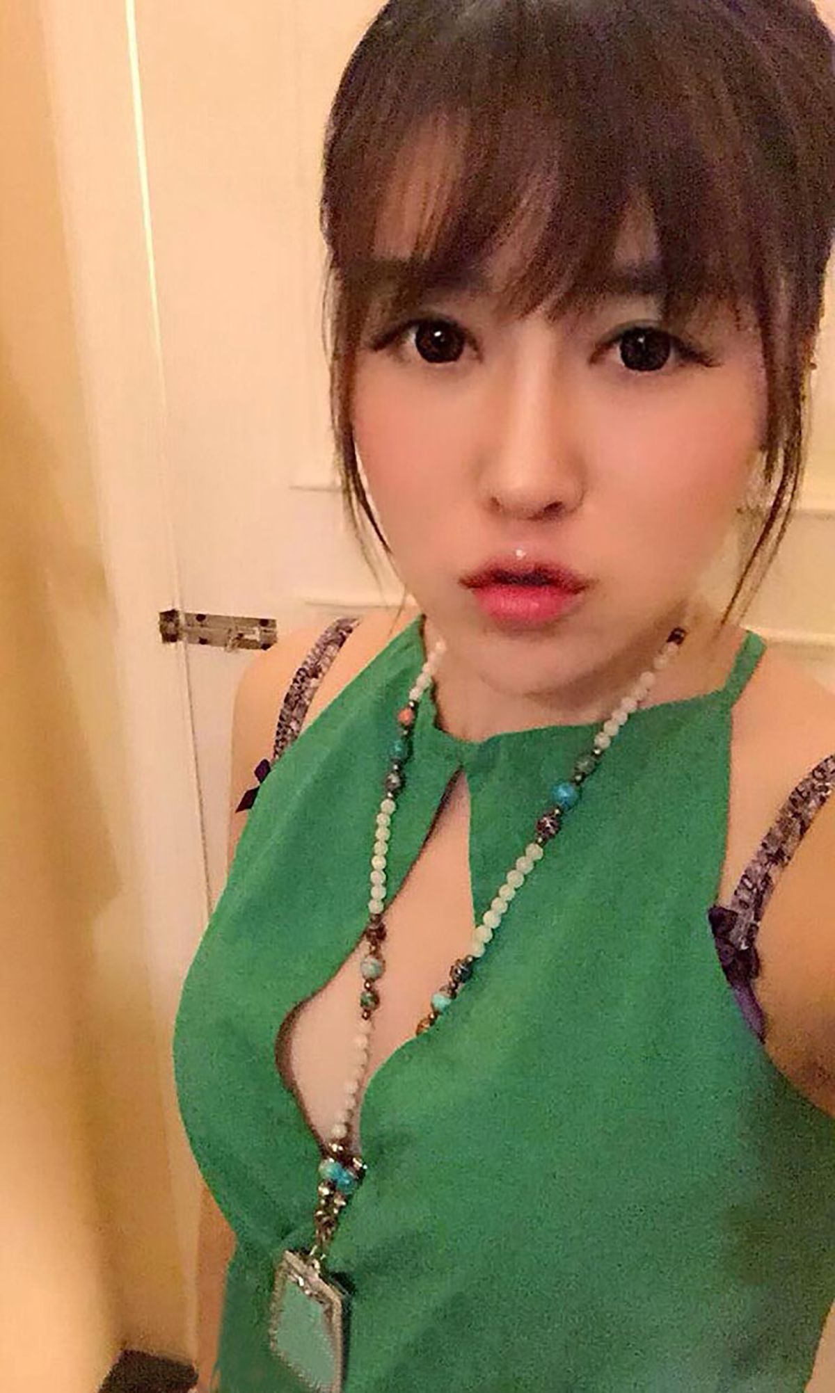 夏雪儿《小兔儿乖乖把门儿开开》 UGirls 爱尤物 No.115 [40P]