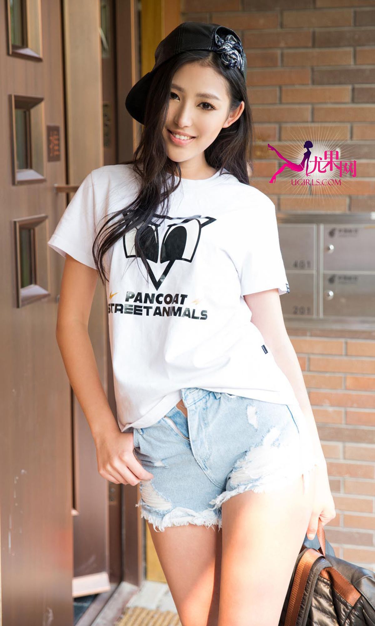 齐雯雯《有一种思念叫宁静》 UGirls 爱尤物 No.325 [40P]